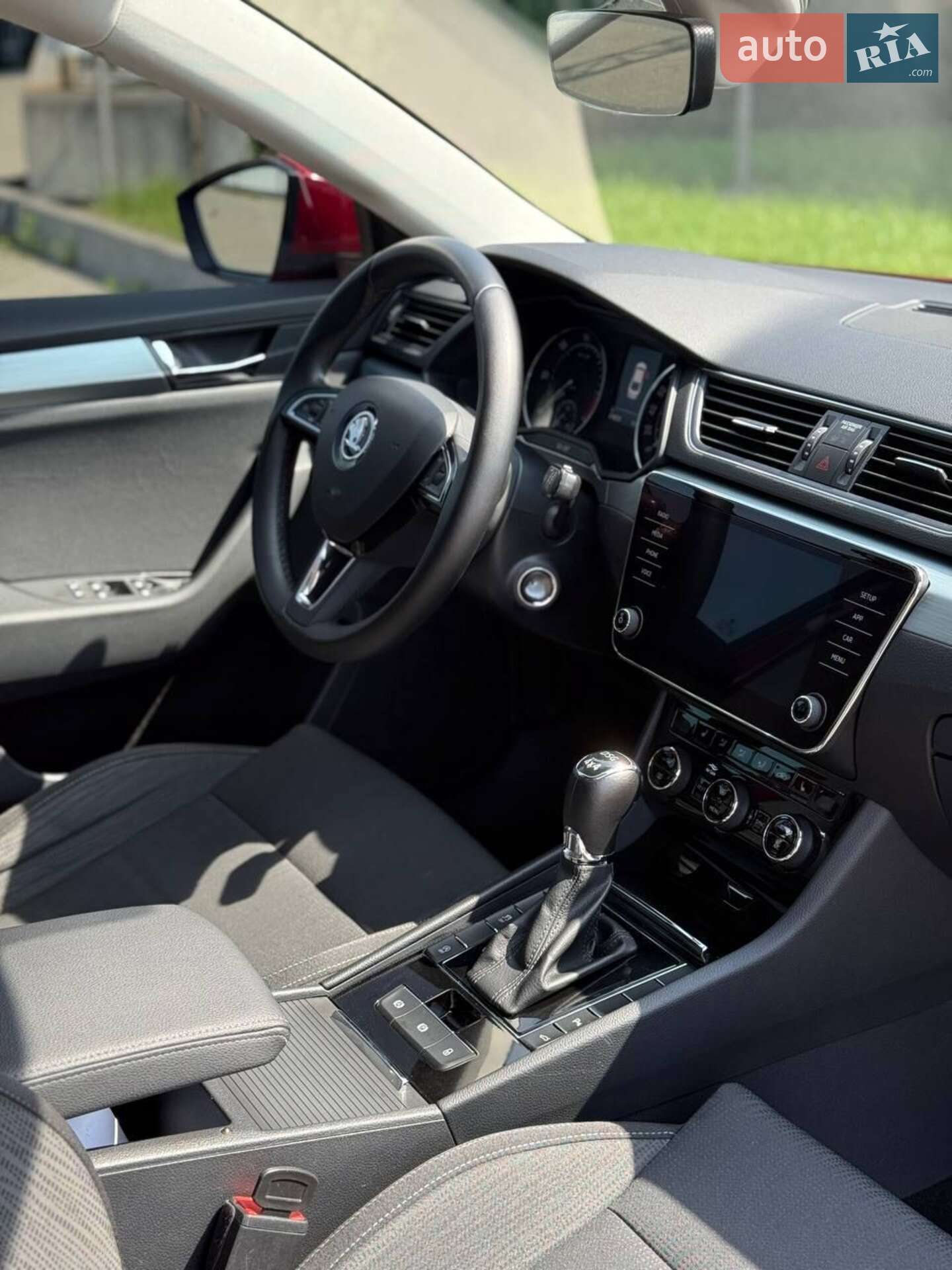 SKODA SUPERB 2018 VIN TMBCJ7NP8J7566019 фото оголошення 47 з 60