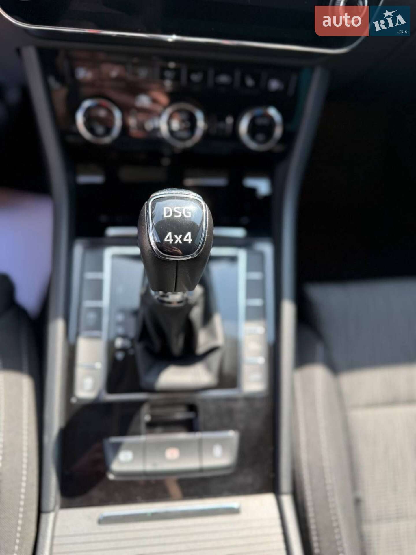 SKODA SUPERB 2018 VIN TMBCJ7NP8J7566019 фото оголошення 57 з 60