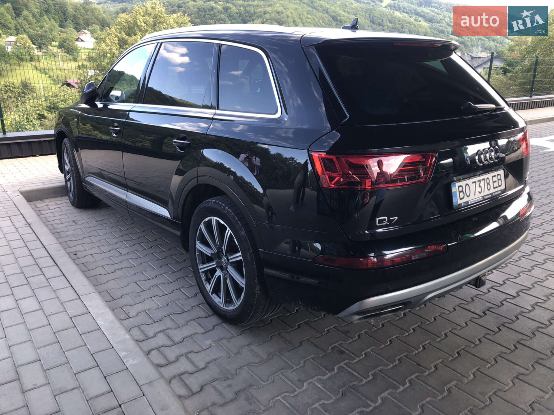 Audi Q7 2015 VIN WA1LAAF70HD000468 фото оголошення 6 з 96