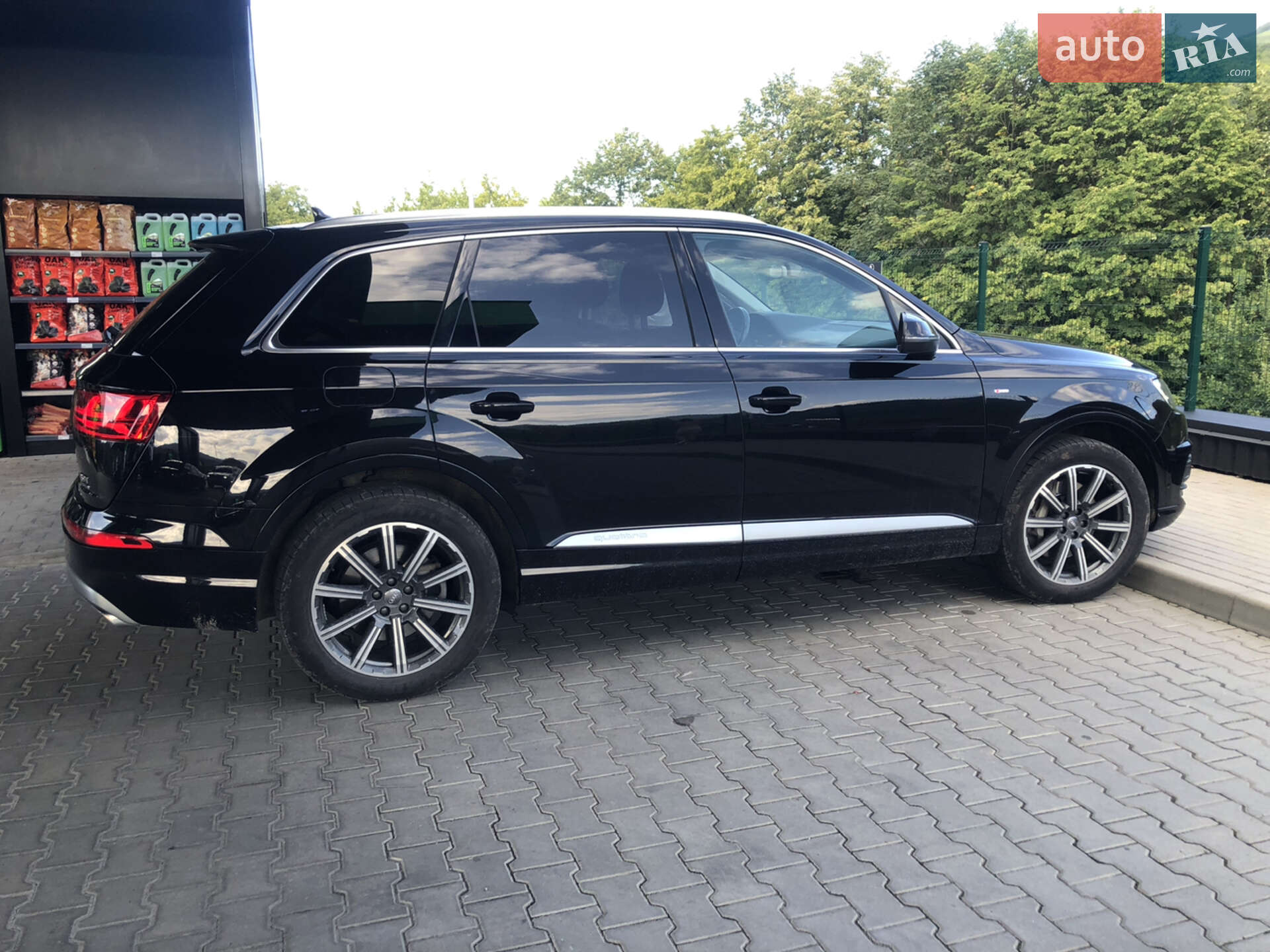 Audi Q7 2015 VIN WA1LAAF70HD000468 фото оголошення 7 з 96