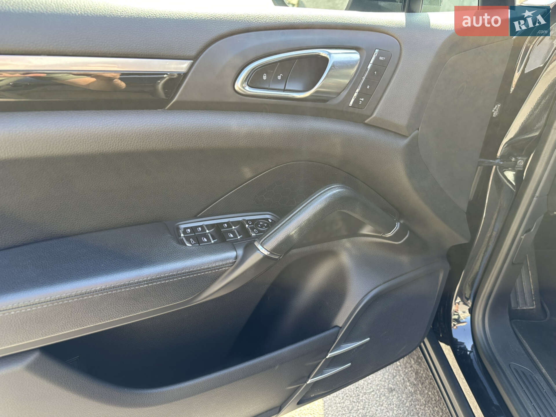 Porsche Cayenne 2014 VIN WP1AA2A23ELA91511 фото оголошення 10 з 31