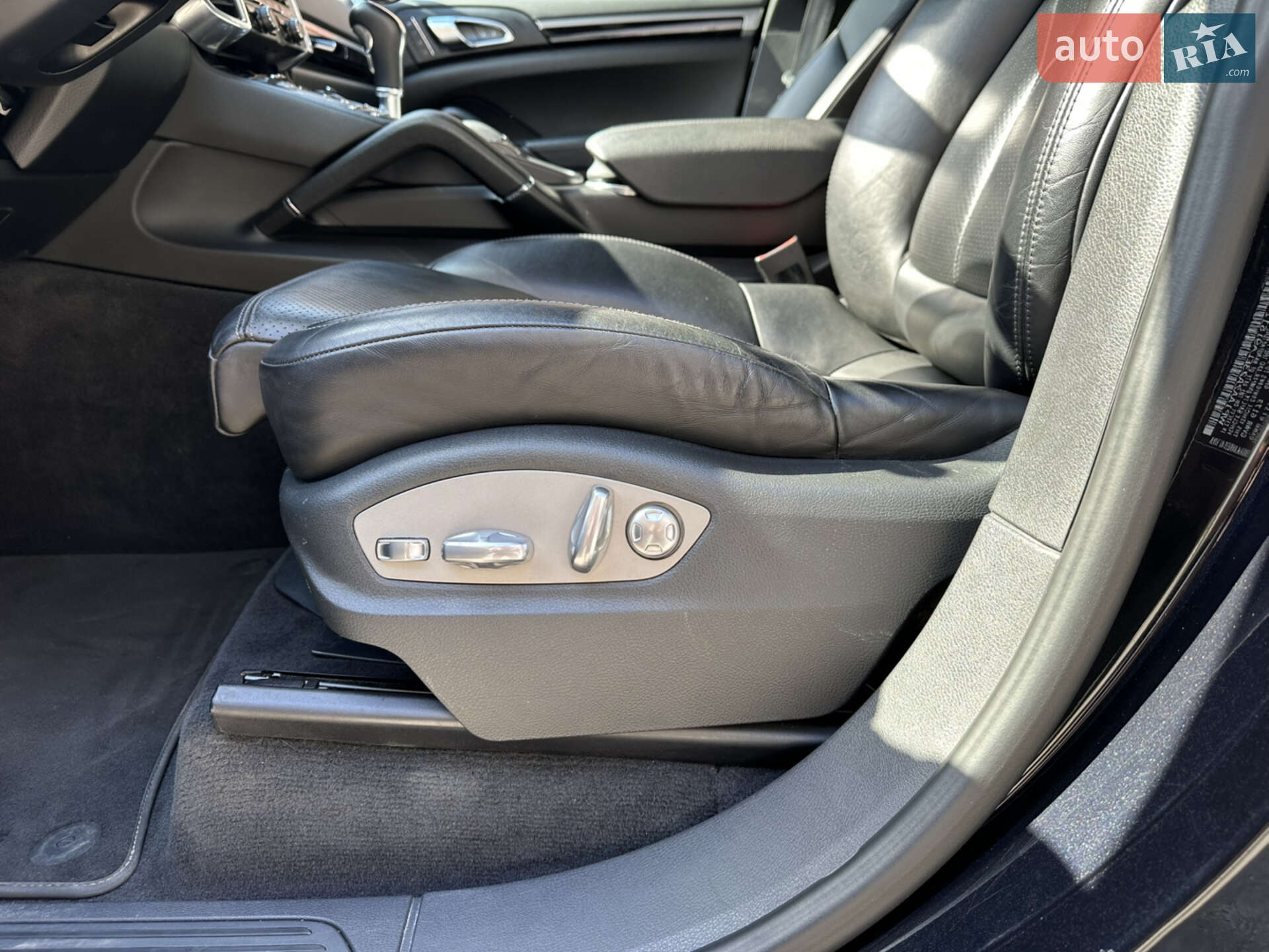 Porsche Cayenne 2014 VIN WP1AA2A23ELA91511 фото оголошення 11 з 31