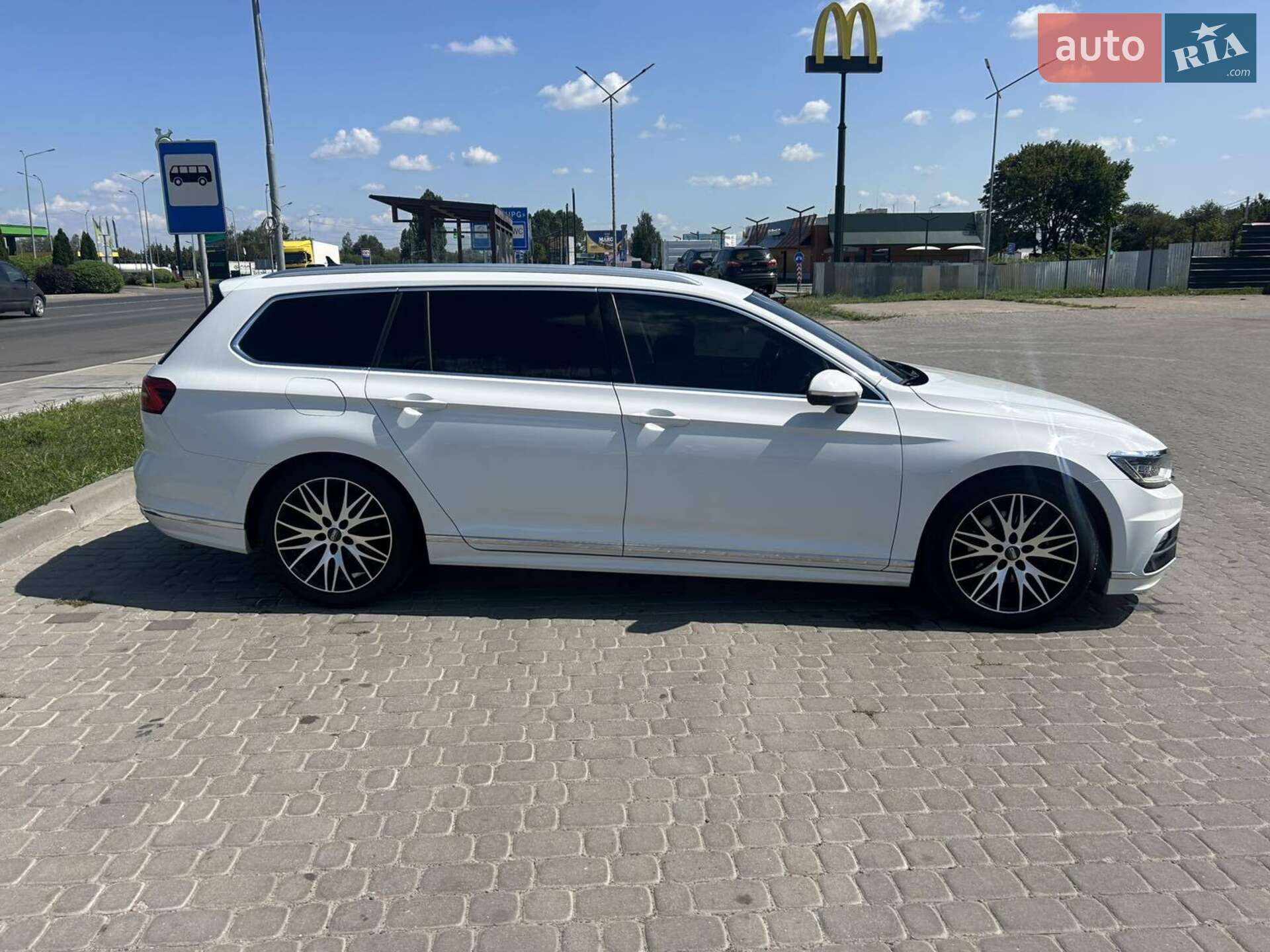Volkswagen Passat 2018 VIN WVWZZZ3CZKE026334 фото оголошення 45 з 48