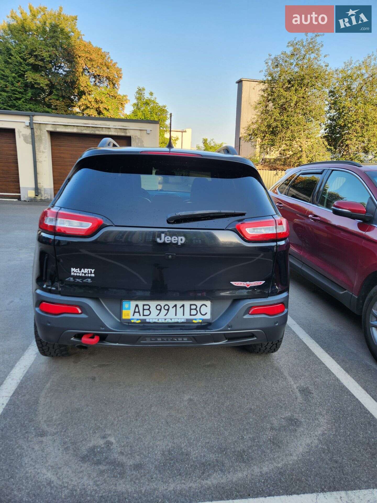 Jeep Cherokee 2017 VIN 1C4PJMBB7JD505335 фото оголошення 8 з 23