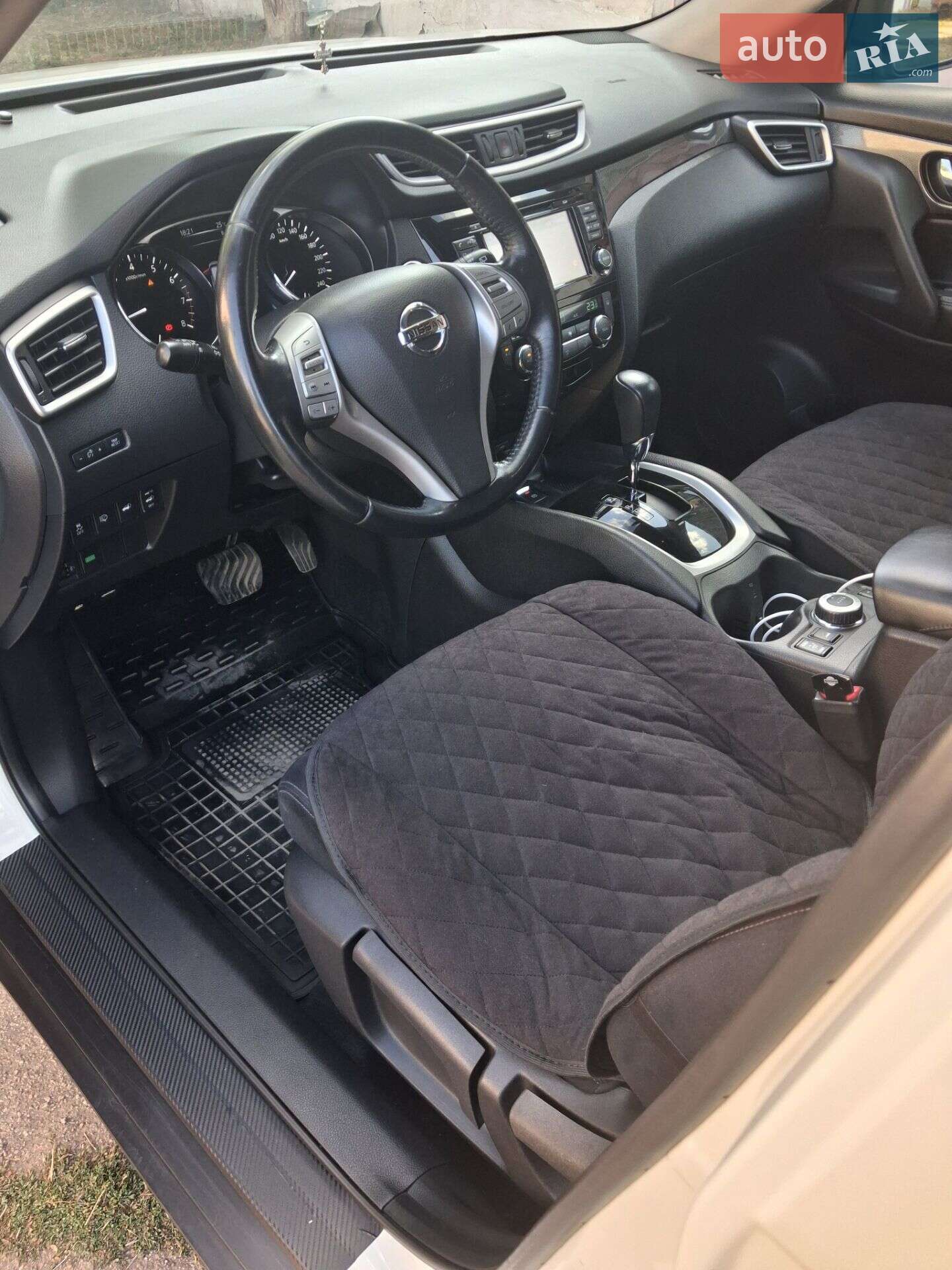 Nissan X-Trail 2016 VIN JN1TANT32U0000725 фото оголошення 9 з 12