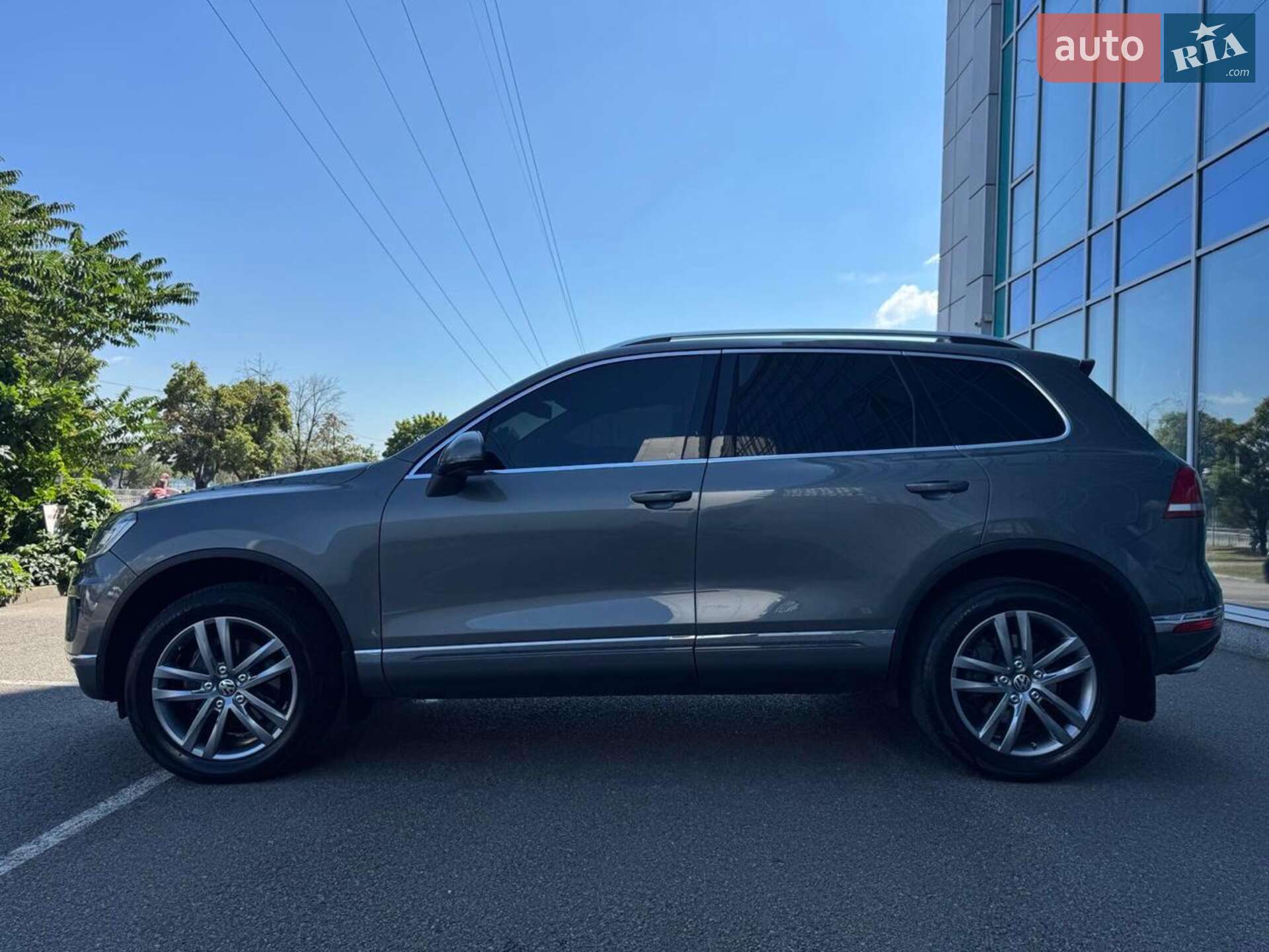 Volkswagen Touareg 2014 VIN WVGZZZ7PZFD004895 фото оголошення 4 з 13