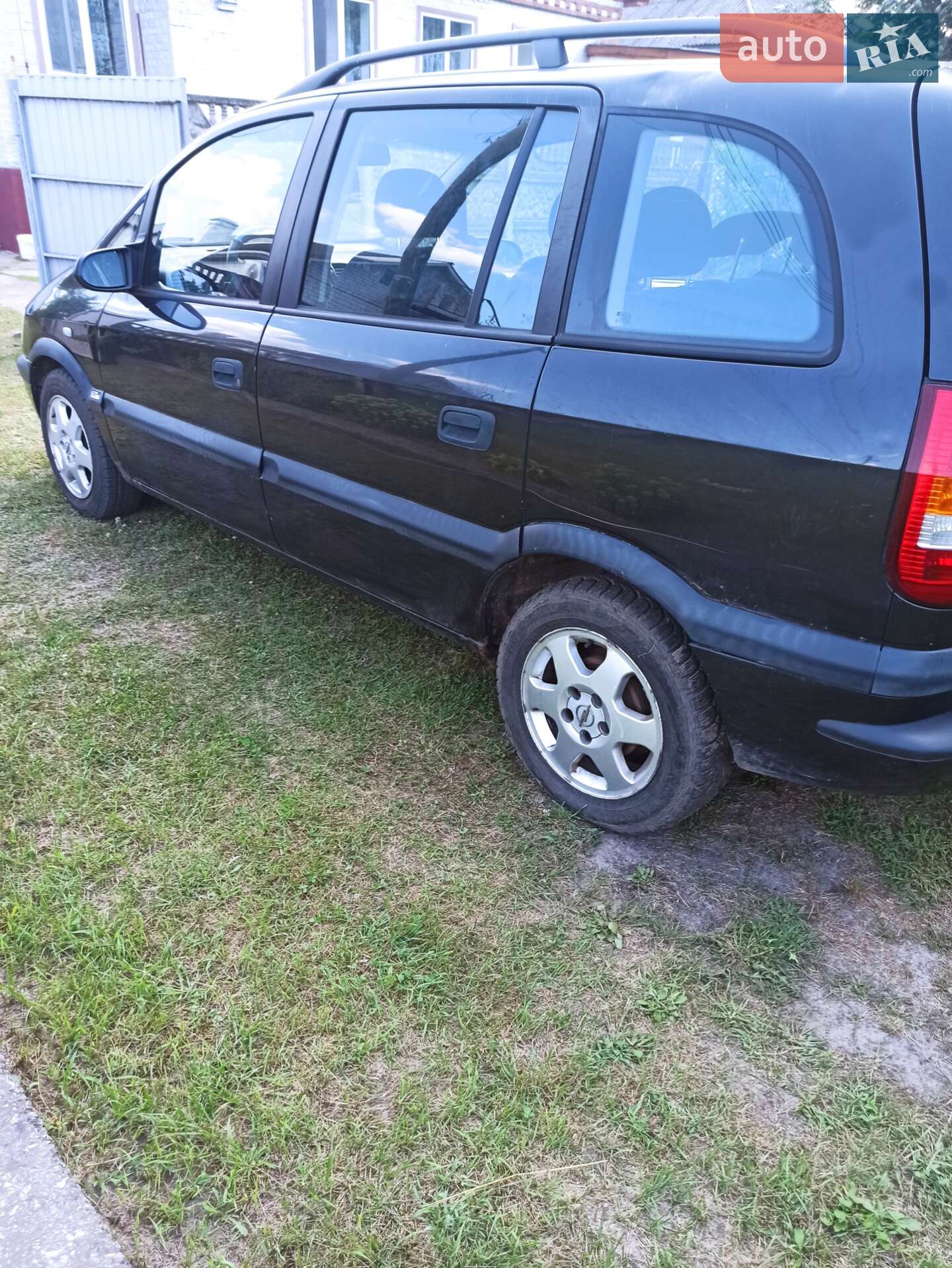 Opel Zafira 2000 VIN W0L0TGF75Y2209582 фото оголошення 2 з 9