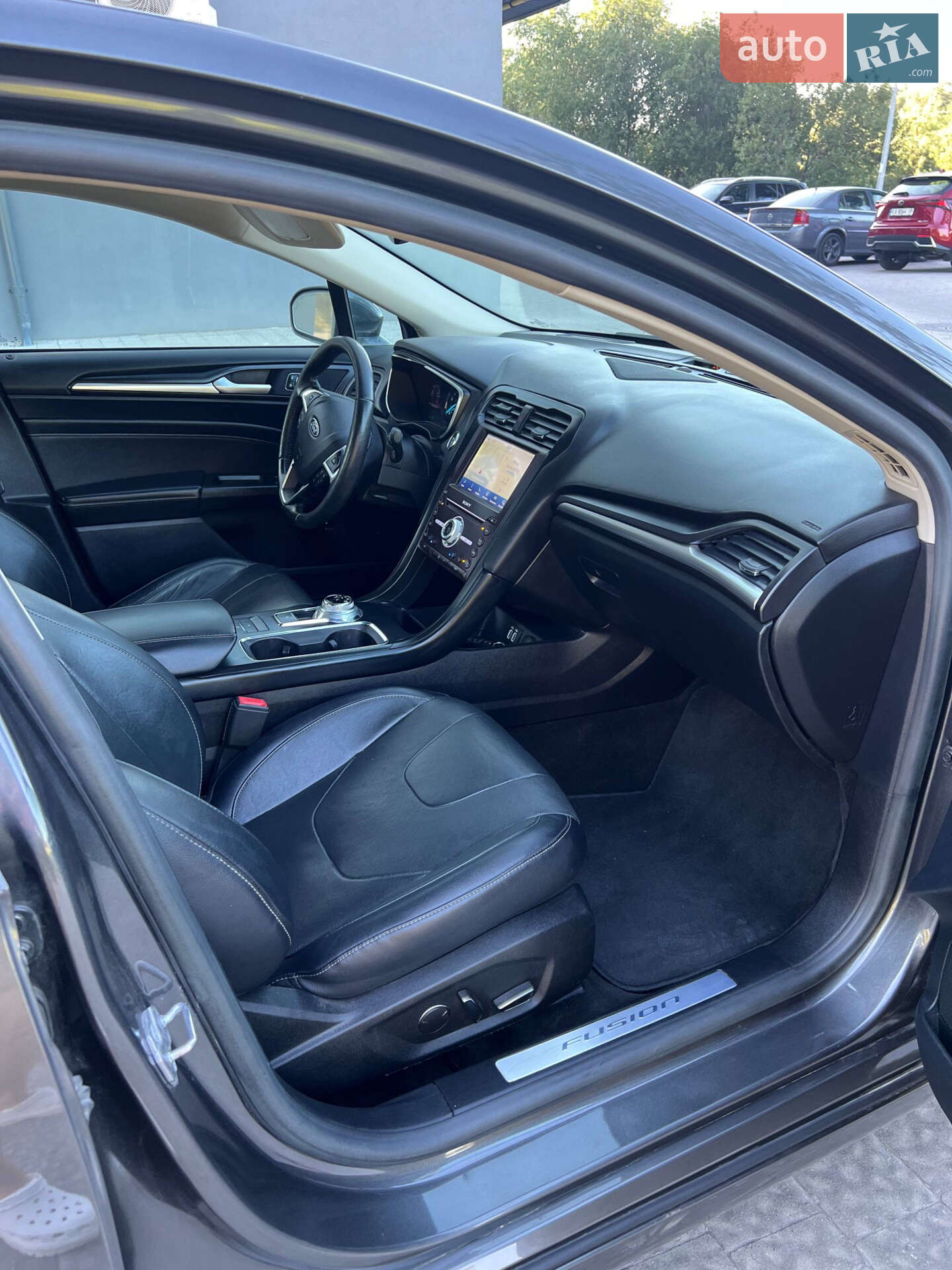 Ford Fusion 2019 VIN 3FA6P0SU7KR200551 фото оголошення 2 з 11