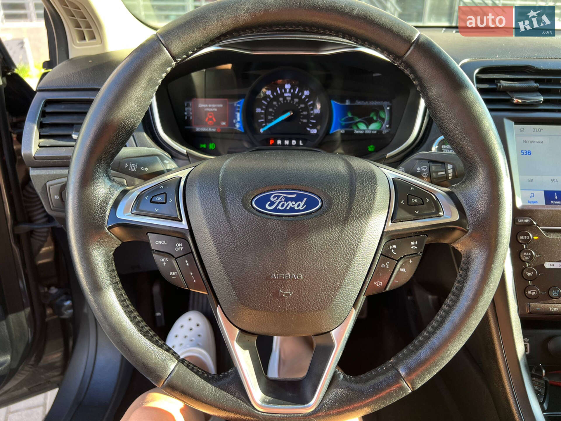 Ford Fusion 2019 VIN 3FA6P0SU7KR200551 фото оголошення 6 з 11