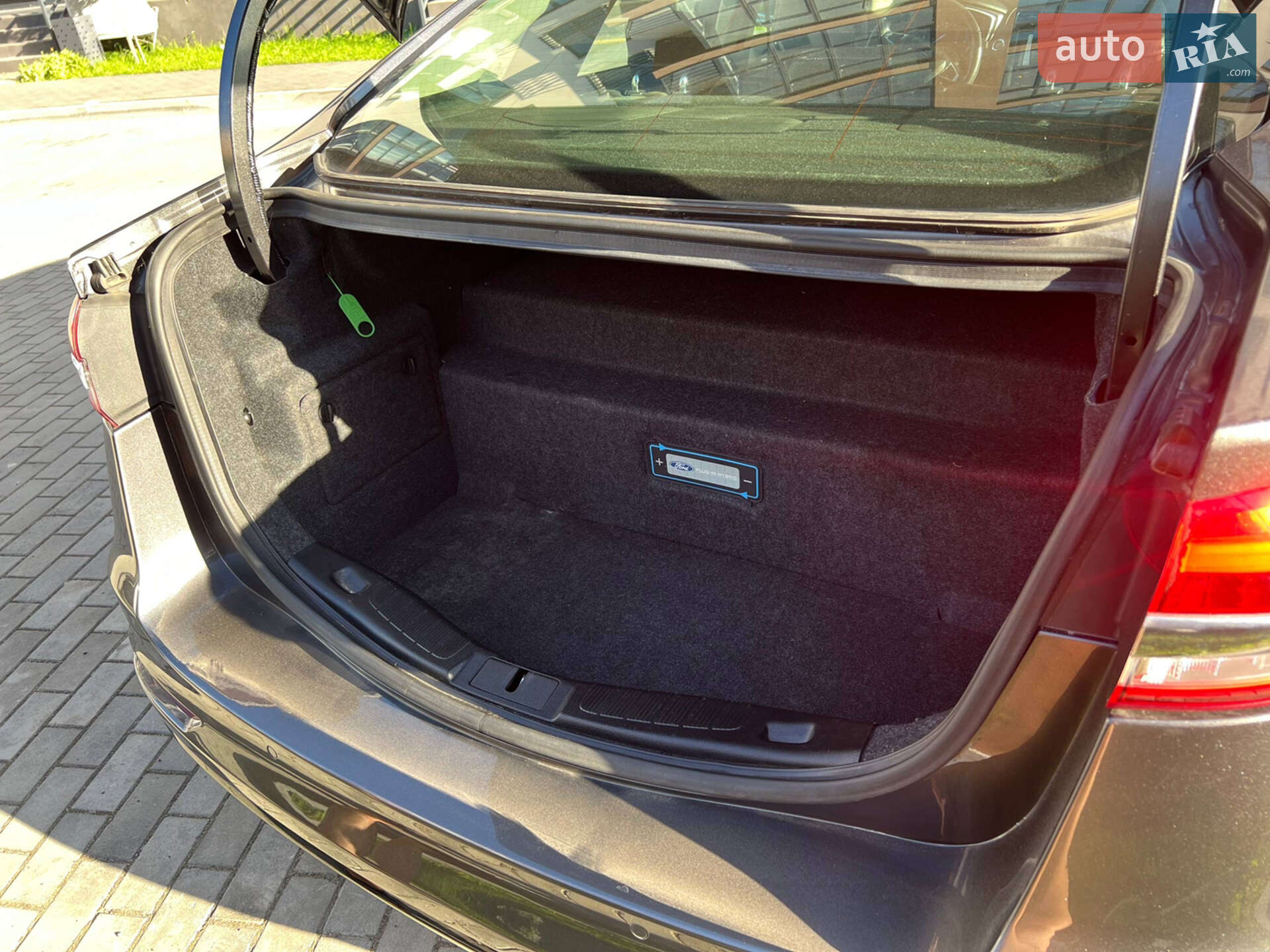 Ford Fusion 2019 VIN 3FA6P0SU7KR200551 фото оголошення 8 з 11