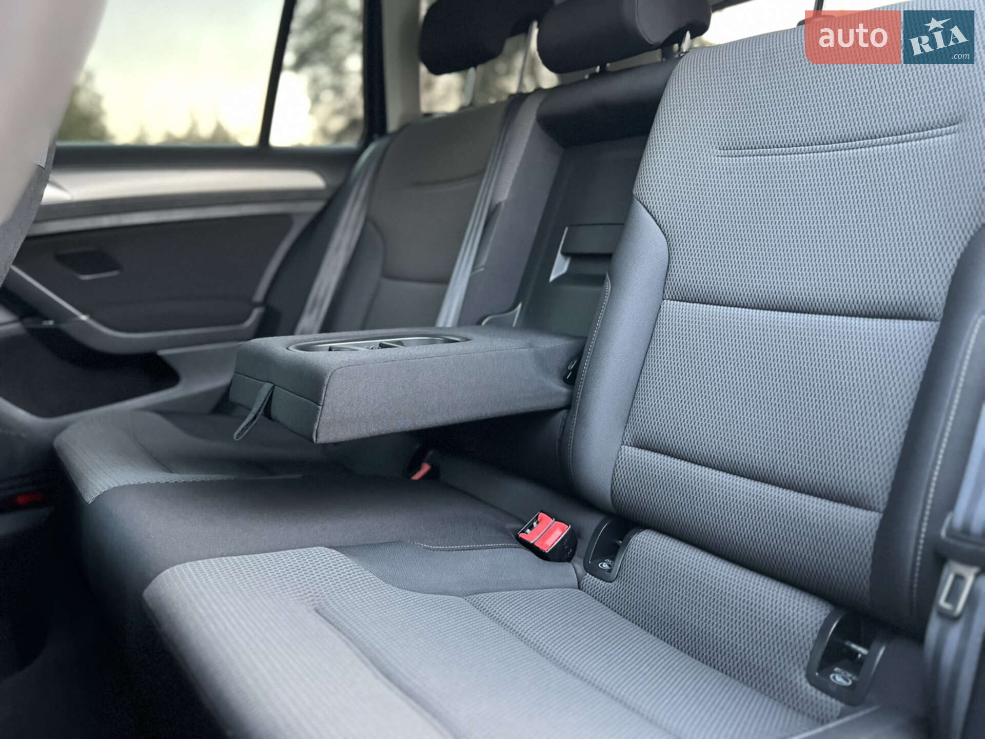 Volkswagen Golf 2014 VIN WVWZZZAUZEP565838 фото оголошення 45 з 62