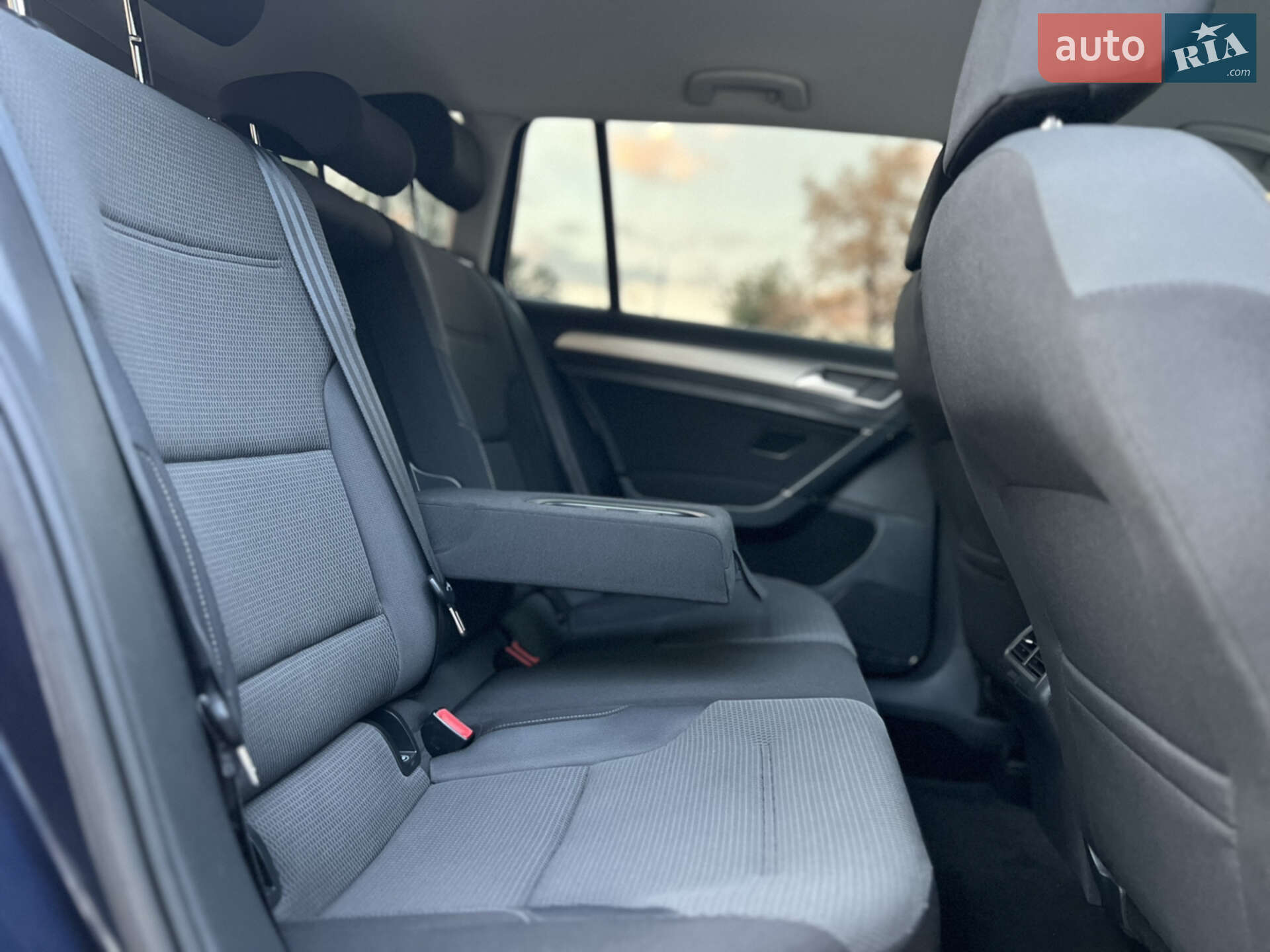 Volkswagen Golf 2014 VIN WVWZZZAUZEP565838 фото оголошення 52 з 62