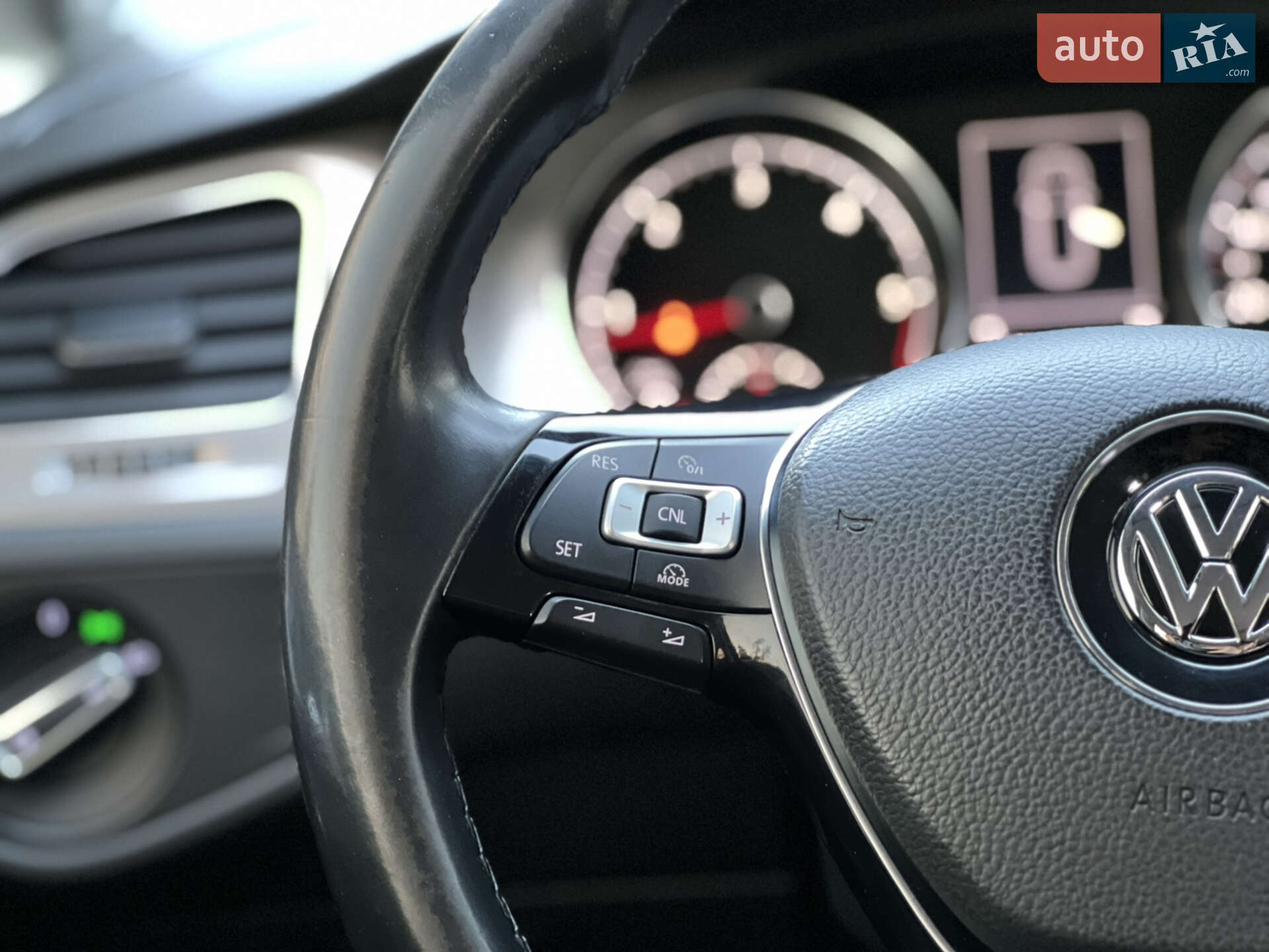Volkswagen Golf 2014 VIN WVWZZZAUZEP565838 фото оголошення 57 з 62