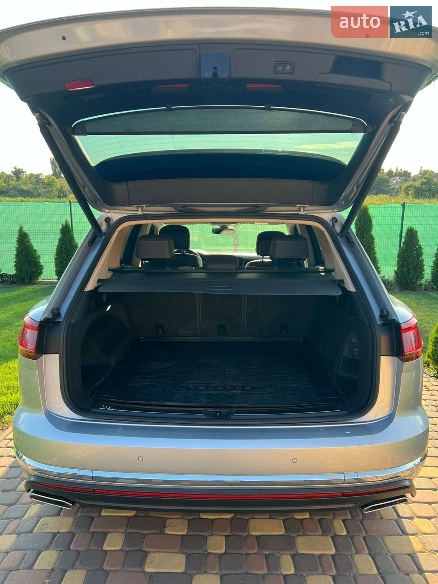 Volkswagen Touareg 2018 VIN WVGZZZCRZKD001619 фото оголошення 9 з 9