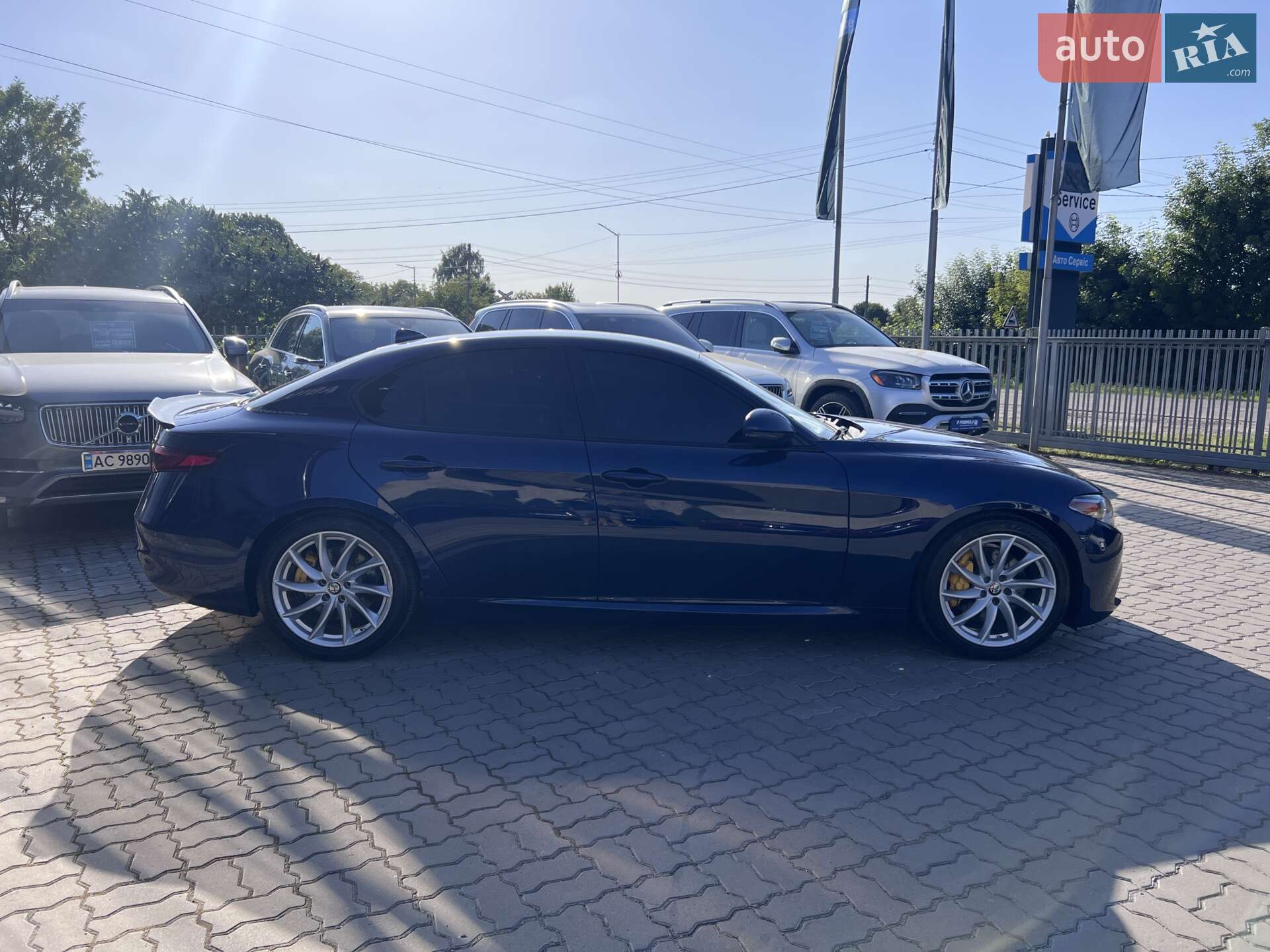 Alfa Romeo Giulia 2018 VIN ZARFAEDN7J7590223 фото оголошення 2 з 53