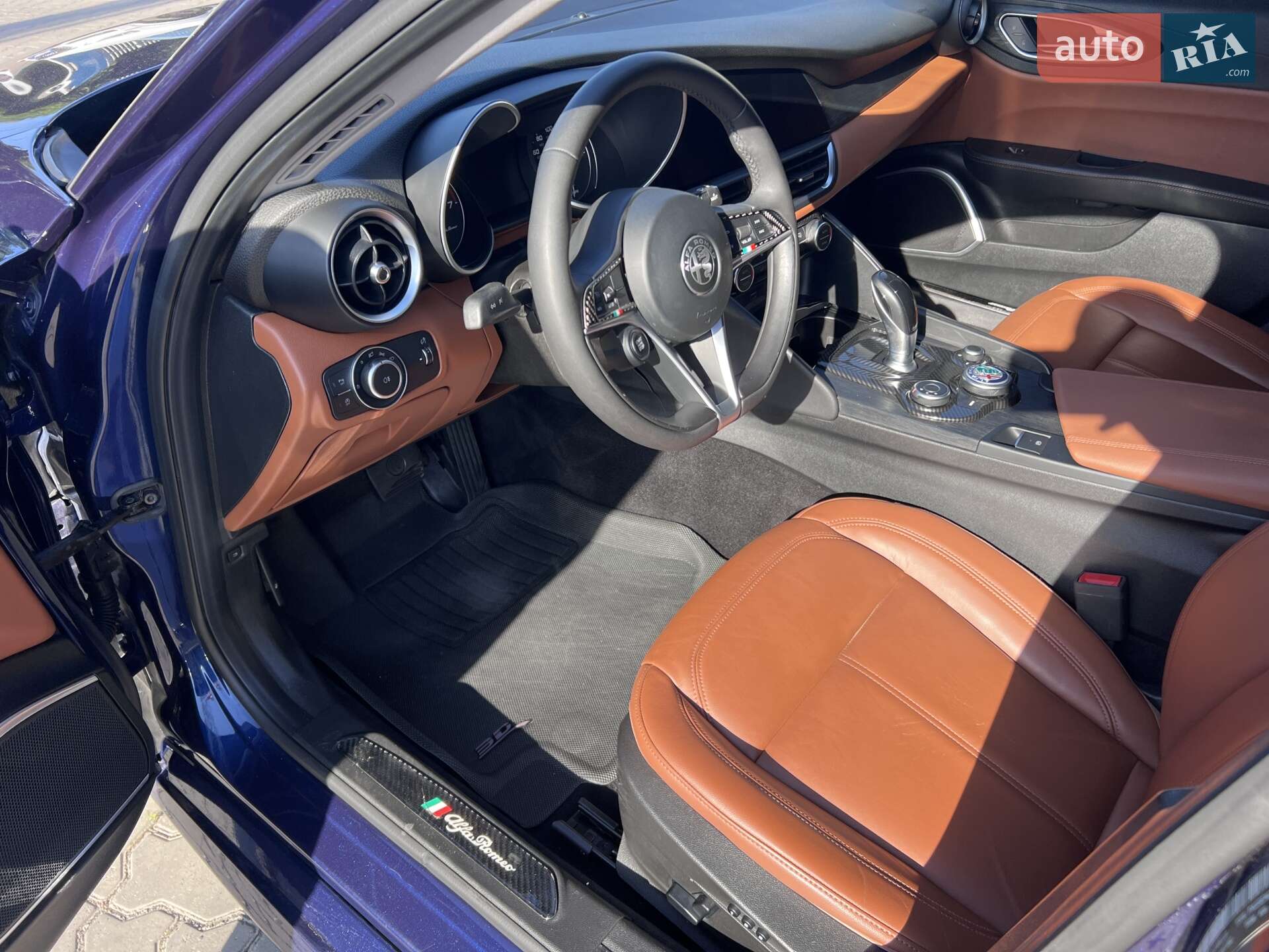Alfa Romeo Giulia 2018 VIN ZARFAEDN7J7590223 фото оголошення 16 з 53