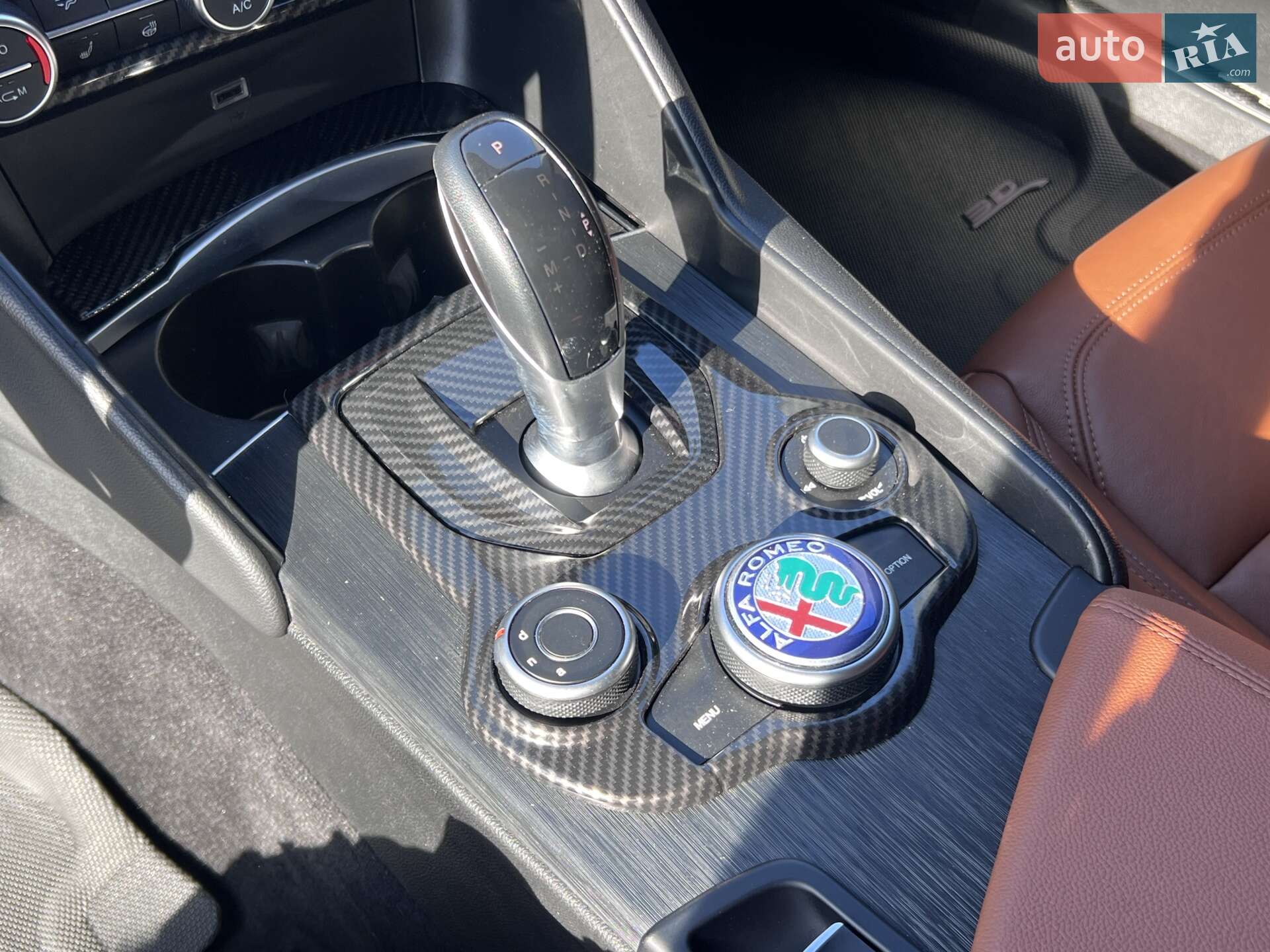 Alfa Romeo Giulia 2018 VIN ZARFAEDN7J7590223 фото оголошення 25 з 53