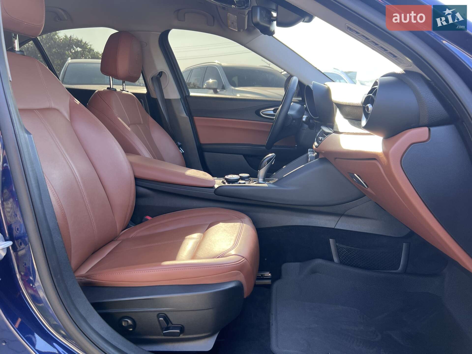 Alfa Romeo Giulia 2018 VIN ZARFAEDN7J7590223 фото оголошення 30 з 53
