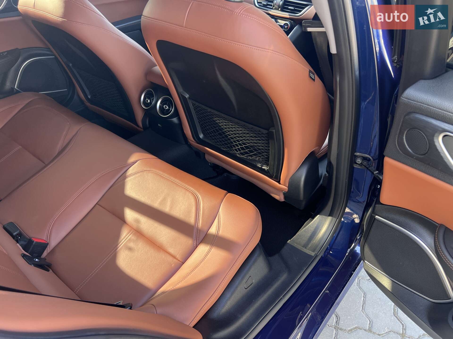 Alfa Romeo Giulia 2018 VIN ZARFAEDN7J7590223 фото оголошення 35 з 53
