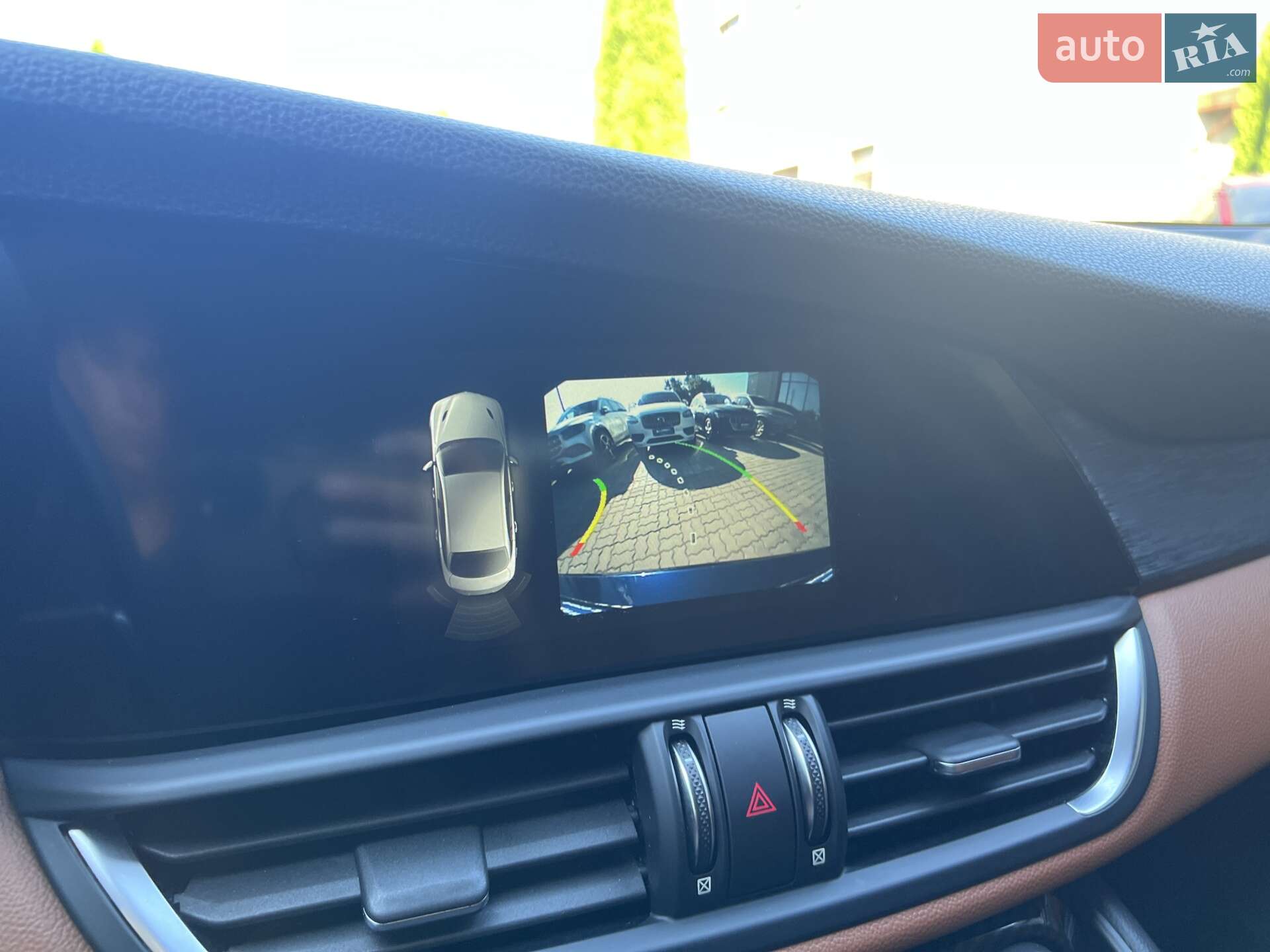 Alfa Romeo Giulia 2018 VIN ZARFAEDN7J7590223 фото оголошення 39 з 53