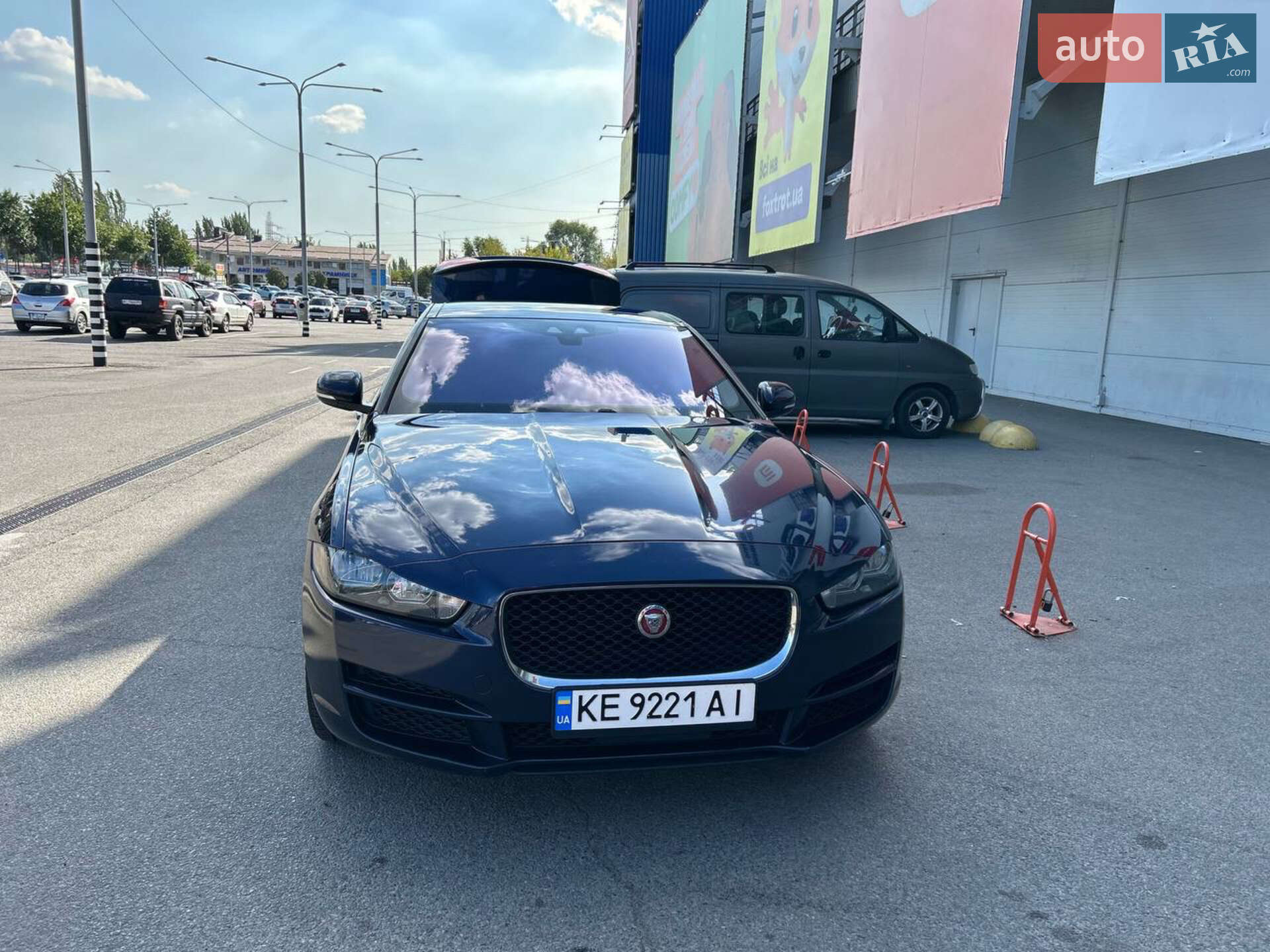 Jaguar XE 2017 VIN SAJAS4BN1HCP14469 фото оголошення 6 з 22