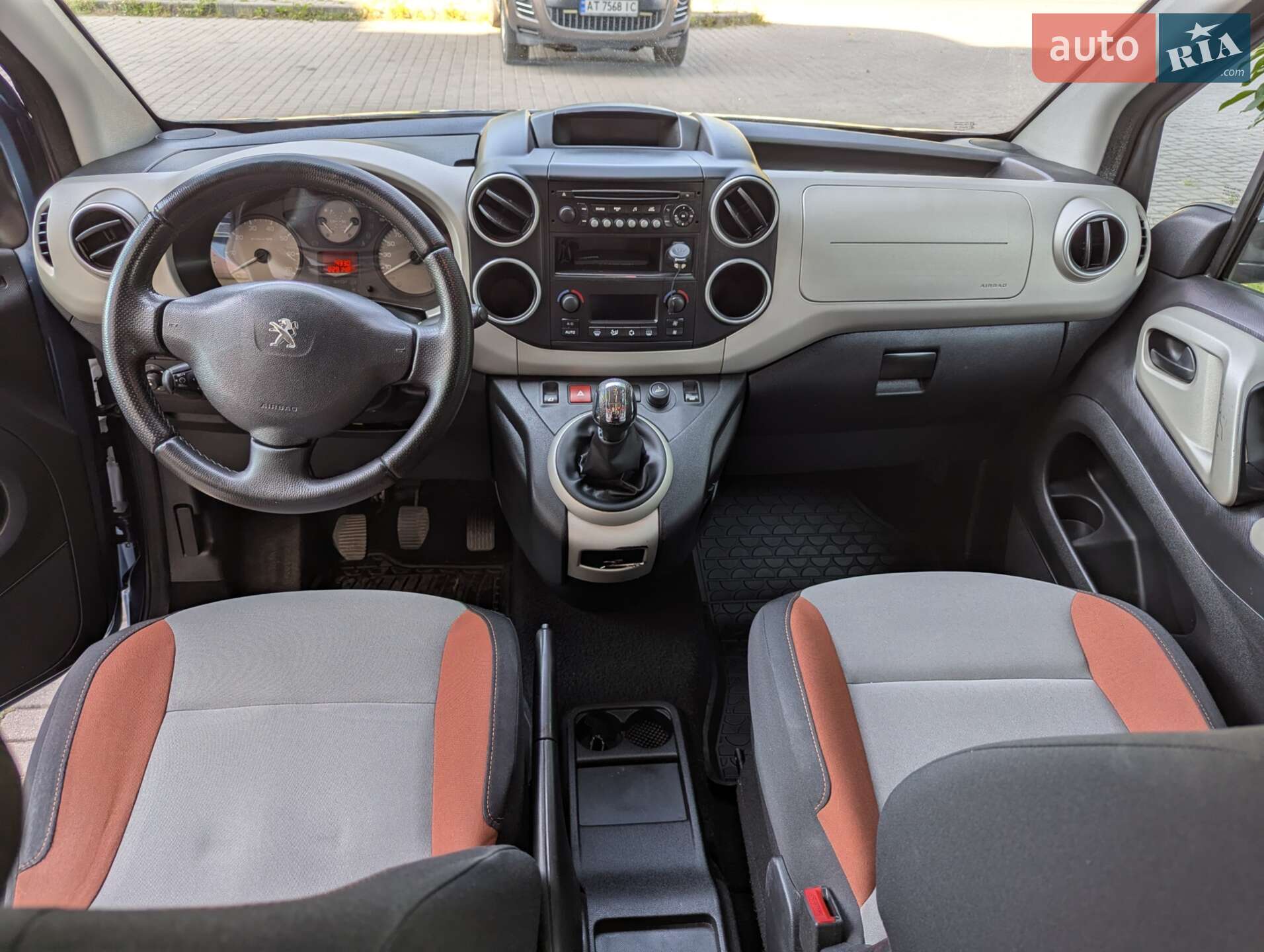 Peugeot Partner 2015 VIN VF37JBHY6FJ723844 фото оголошення 31 з 40
