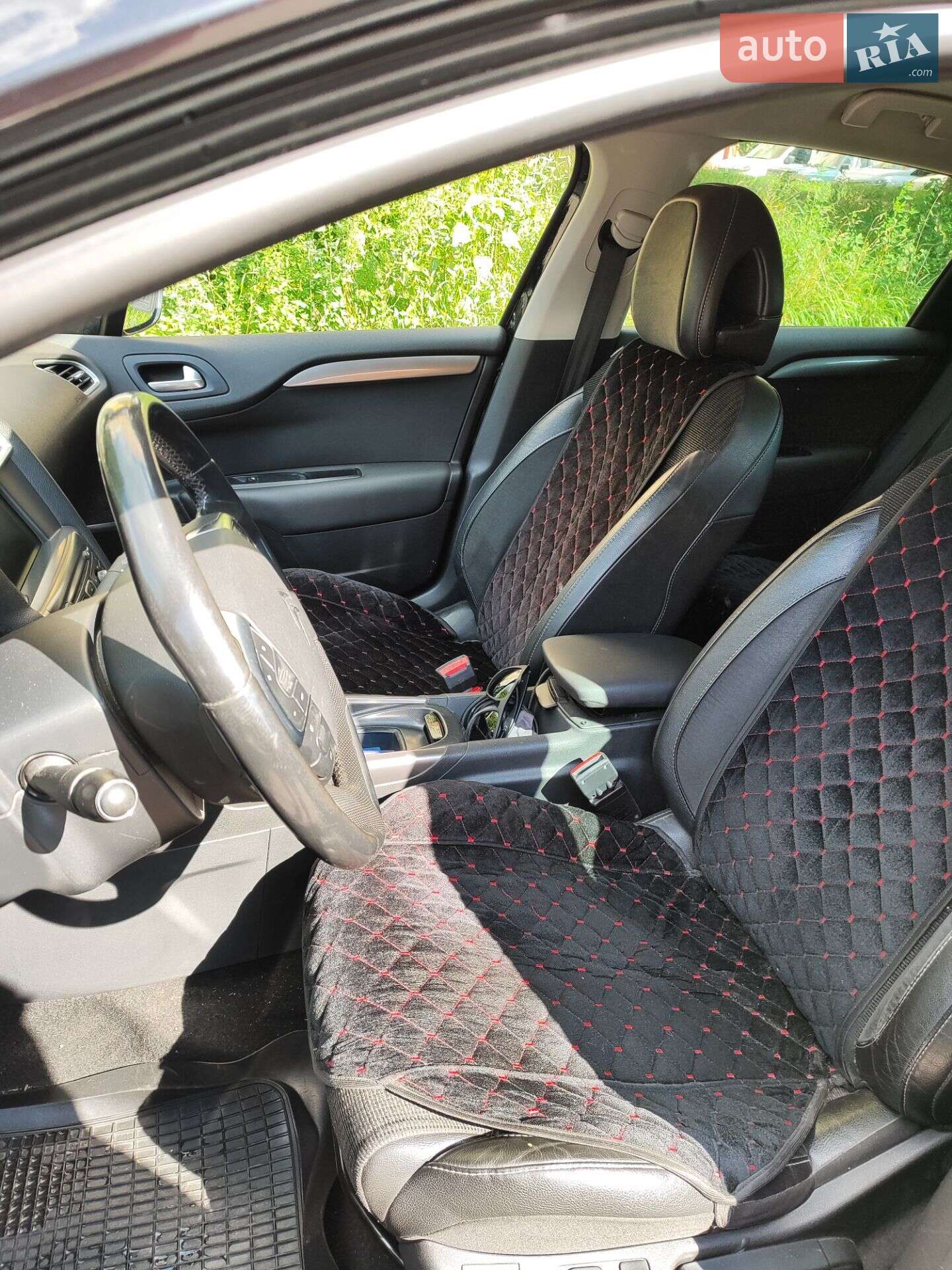 Citroen C4 2012 VIN VF7NC9HR8BY622332 фото оголошення 2 з 11