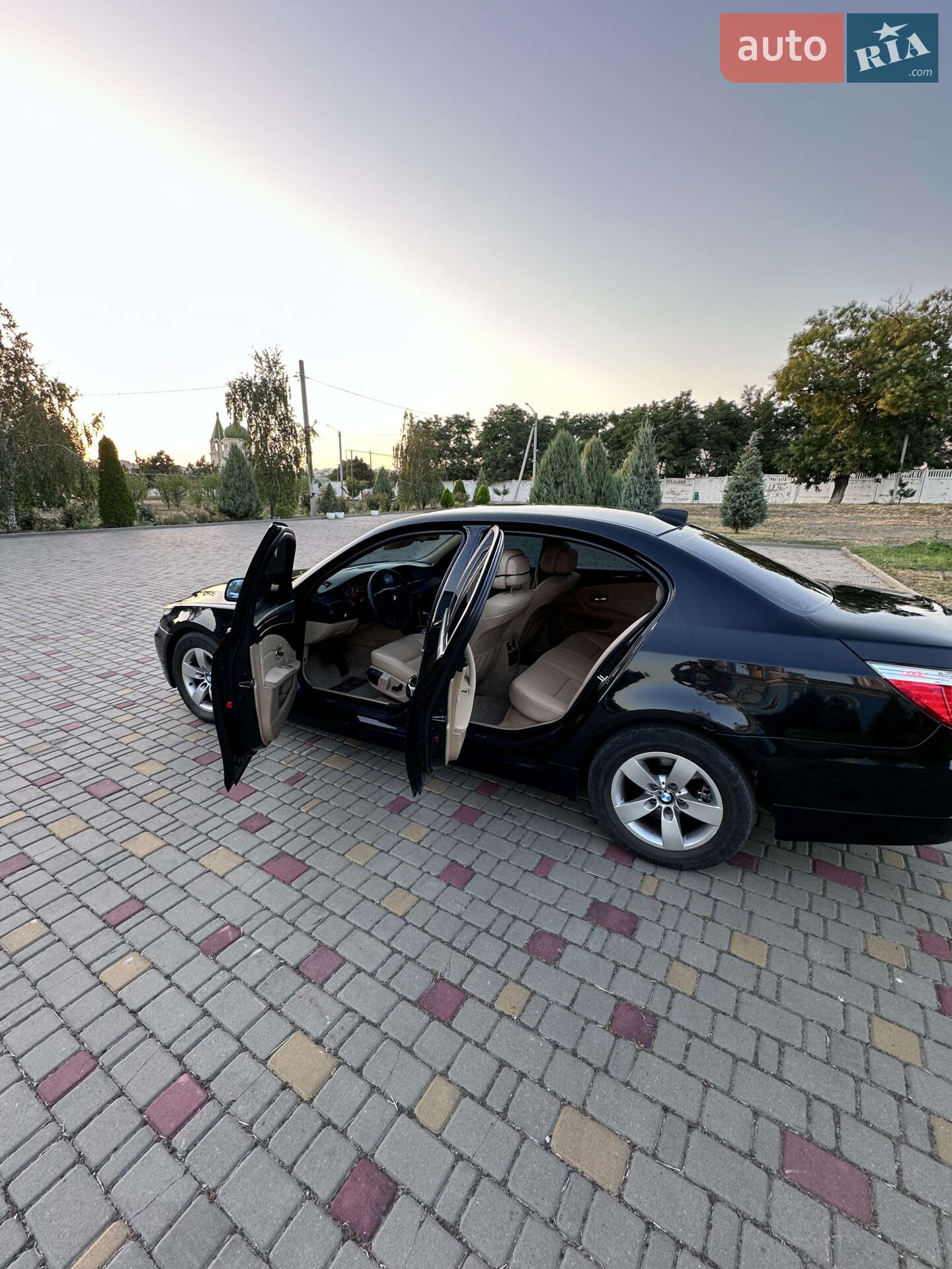 BMW 5 Series 2008 VIN WBANT11090CW02179 фото оголошення 8 з 16