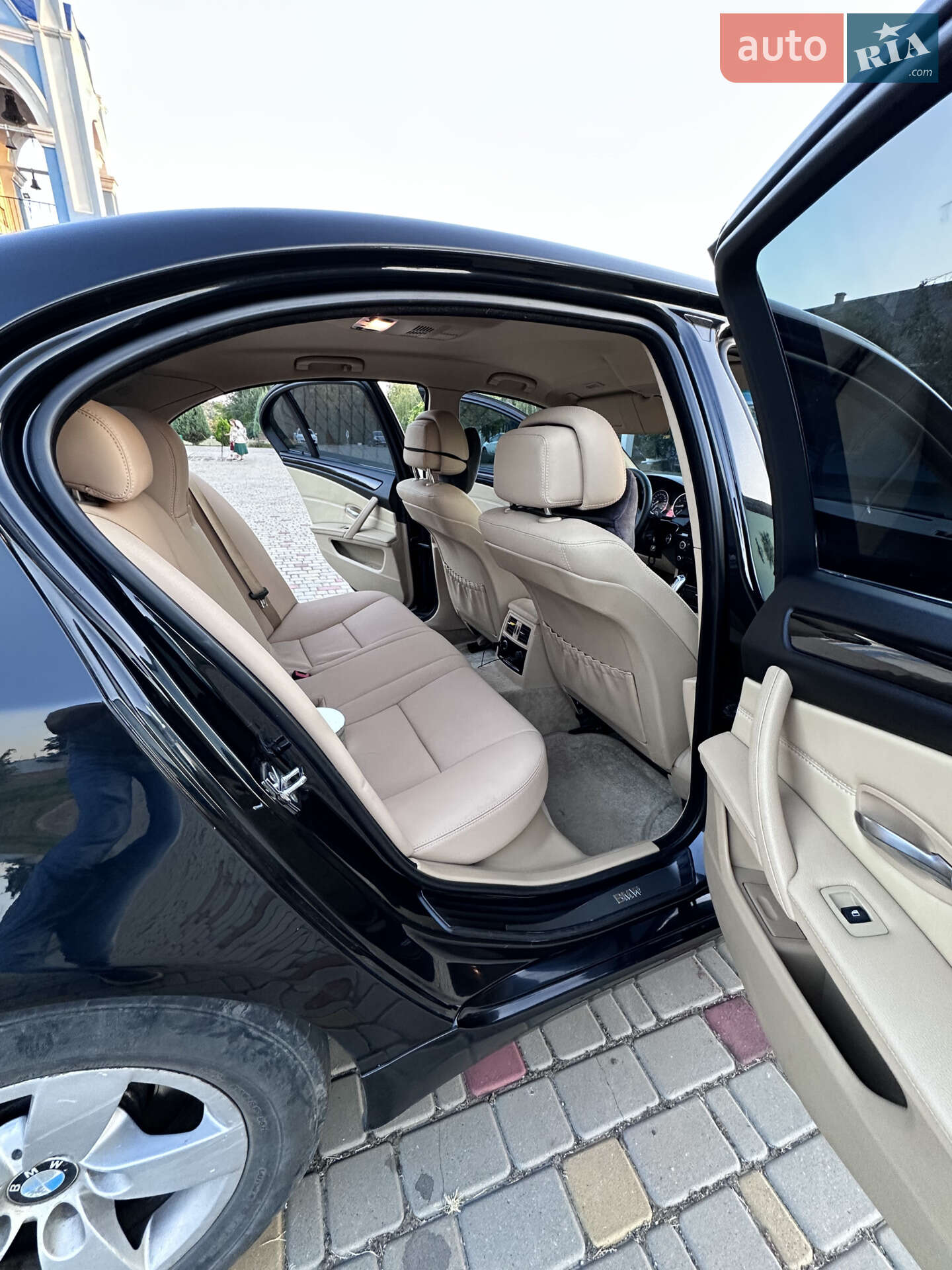 BMW 5 Series 2008 VIN WBANT11090CW02179 фото оголошення 10 з 16
