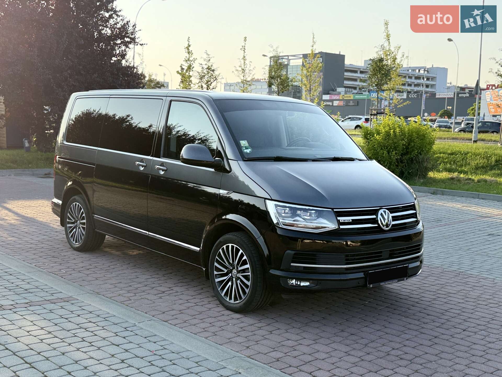 Volkswagen Multivan 2018 VIN WV2ZZZ7HZJH172007 фото оголошення 30 з 46