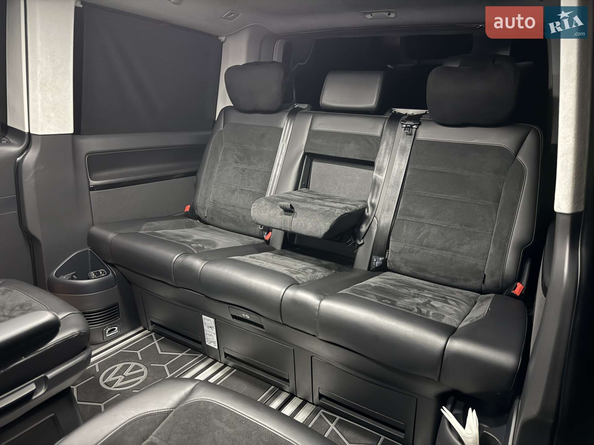 Volkswagen Multivan 2018 VIN WV2ZZZ7HZJH172007 фото оголошення 42 з 46