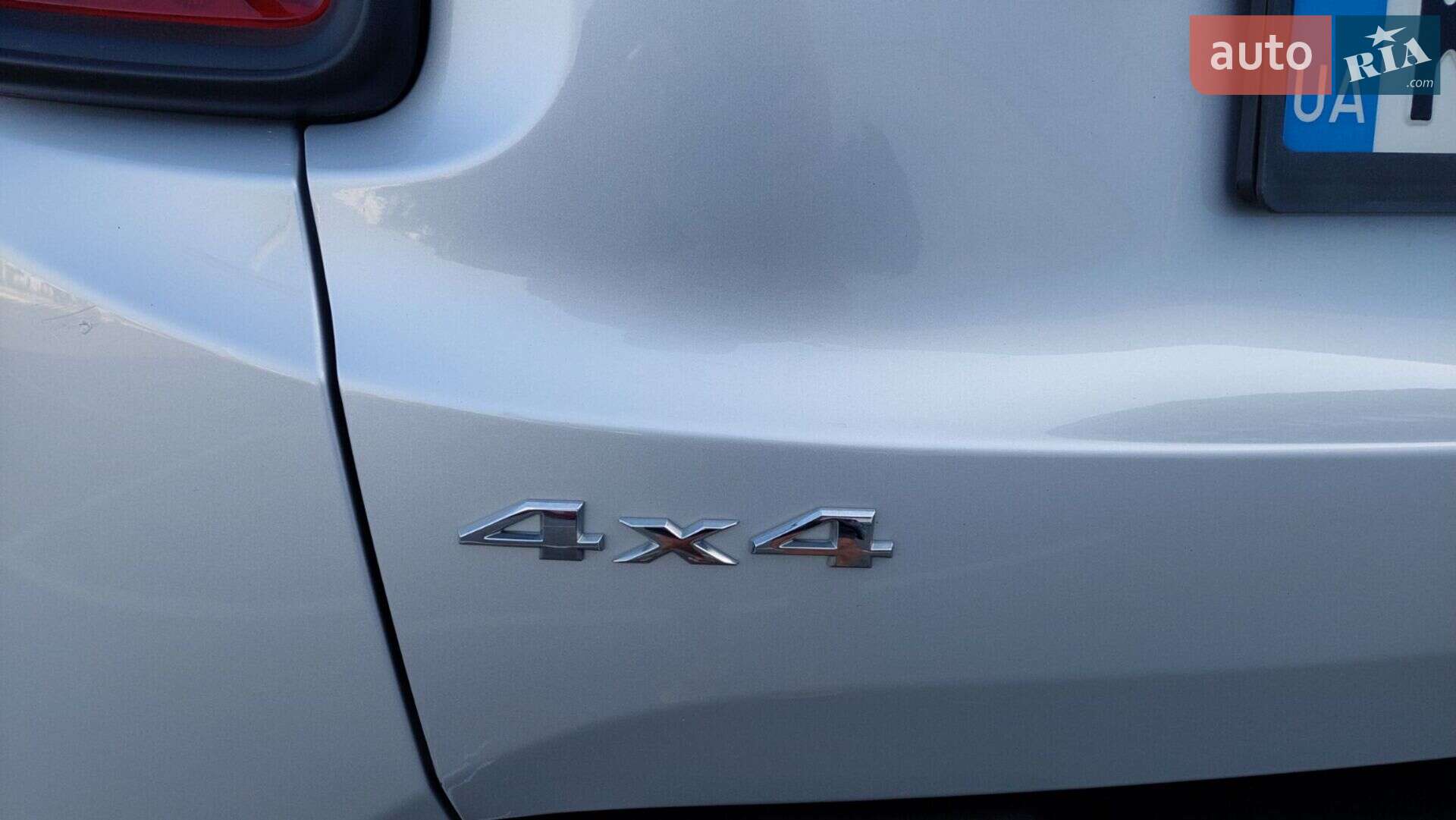 Jeep Renegade 2016 VIN ZACCJBBT8GPE35611 фото оголошення 15 з 42