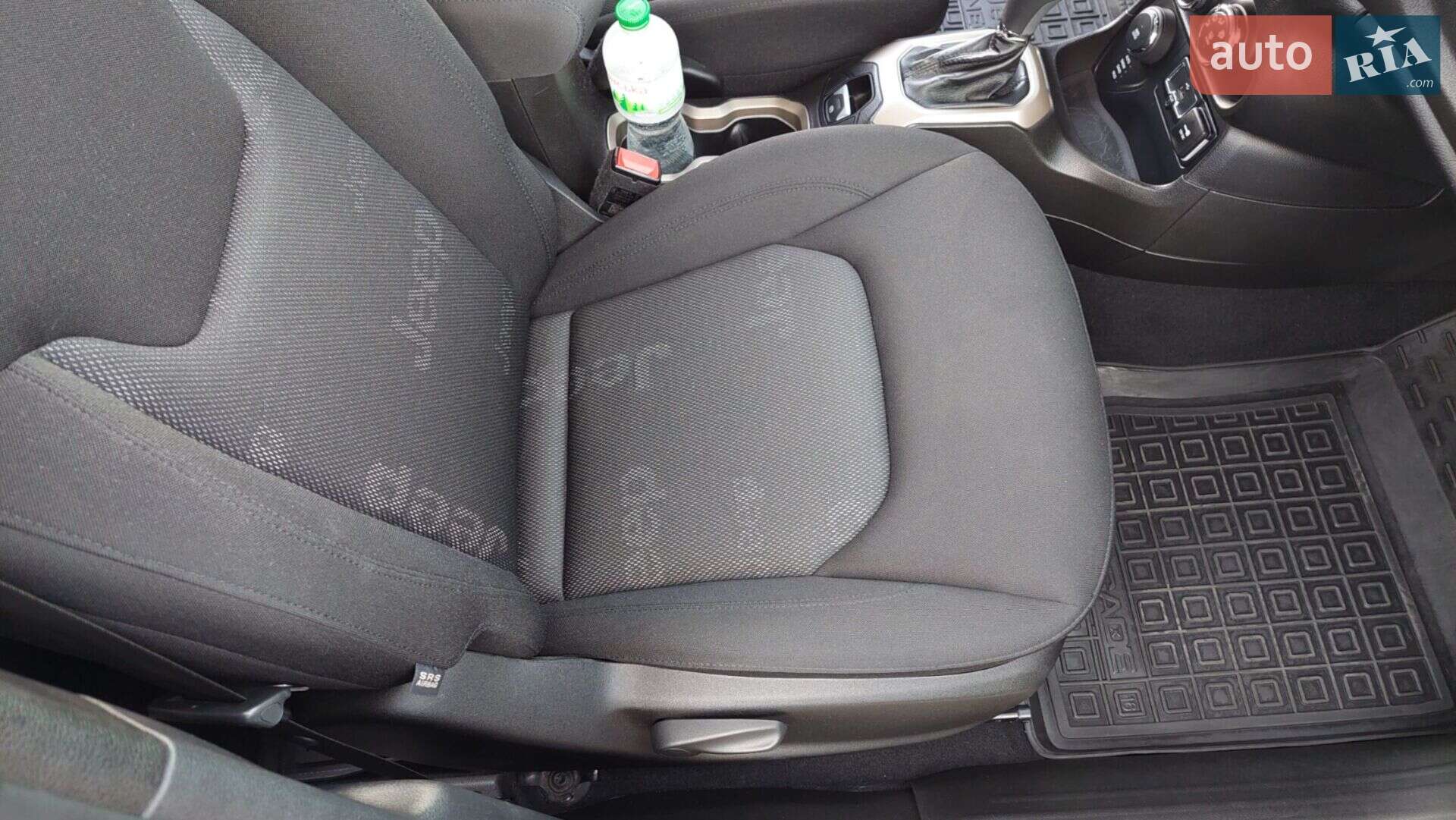 Jeep Renegade 2016 VIN ZACCJBBT8GPE35611 фото оголошення 35 з 42