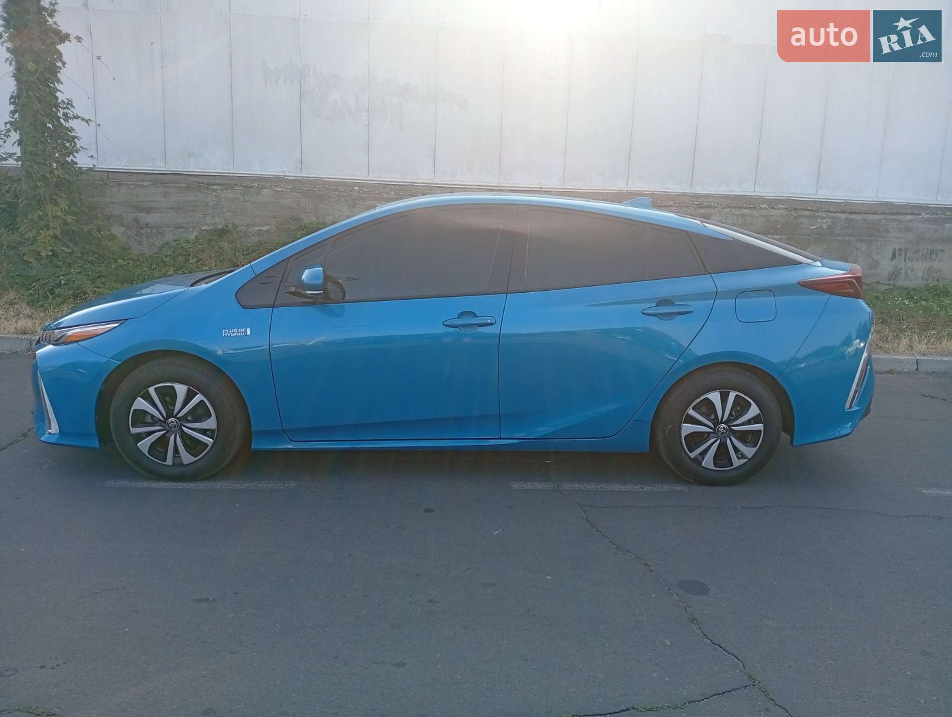 Toyota Prius Prime 2017 VIN JTDKARFP4H3015738 фото оголошення 8 з 15