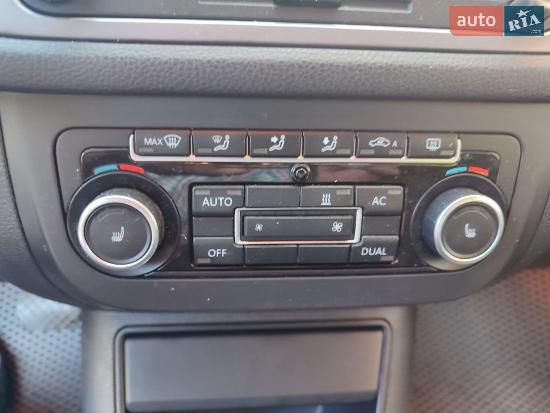 Volkswagen Tiguan 2011 VIN WVGZZZ5NZBW107000 фото оголошення 9 з 19