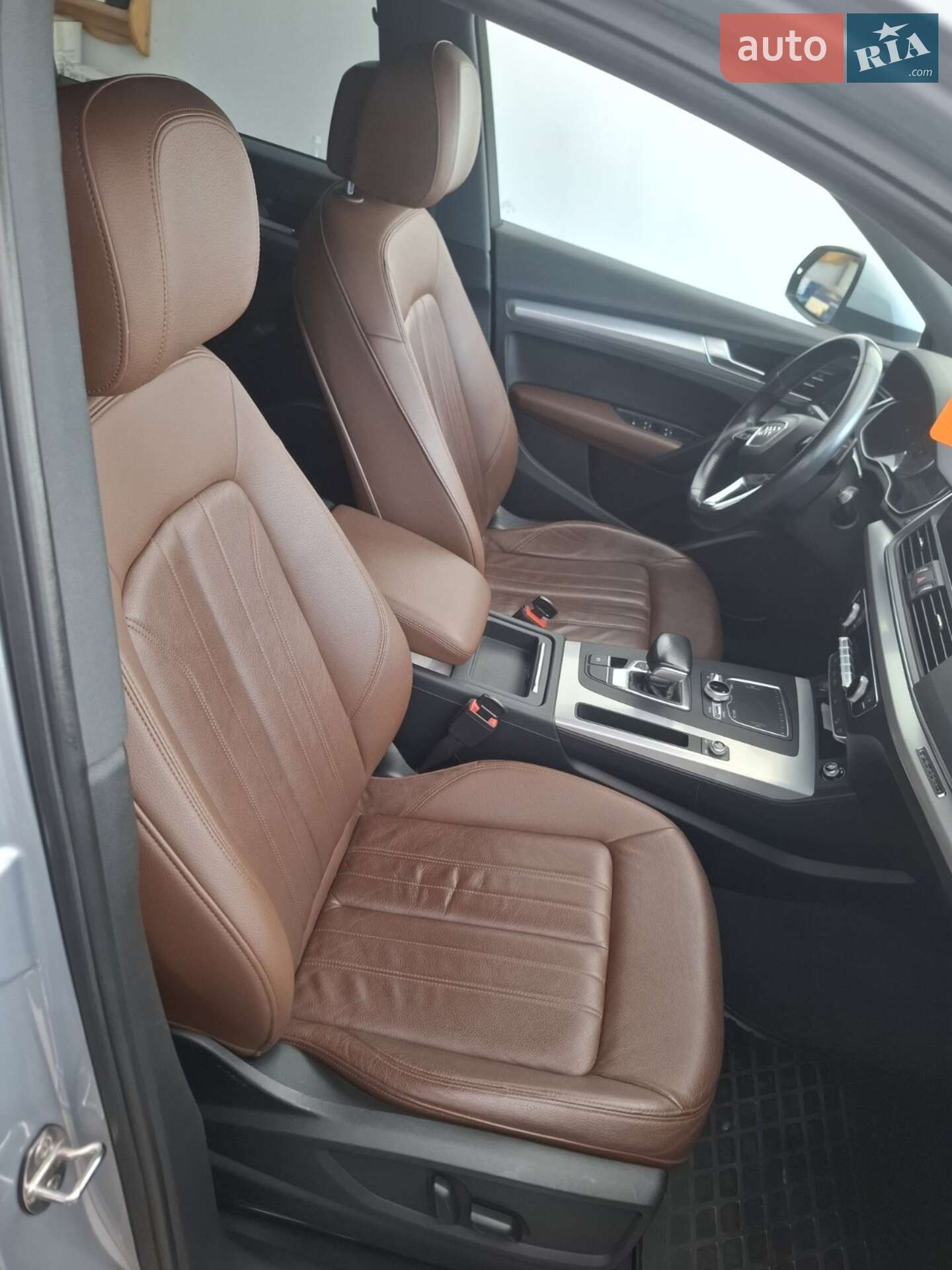 Audi Q5 2017 VIN WA1BNAFY7J2037088 фото оголошення 6 з 12