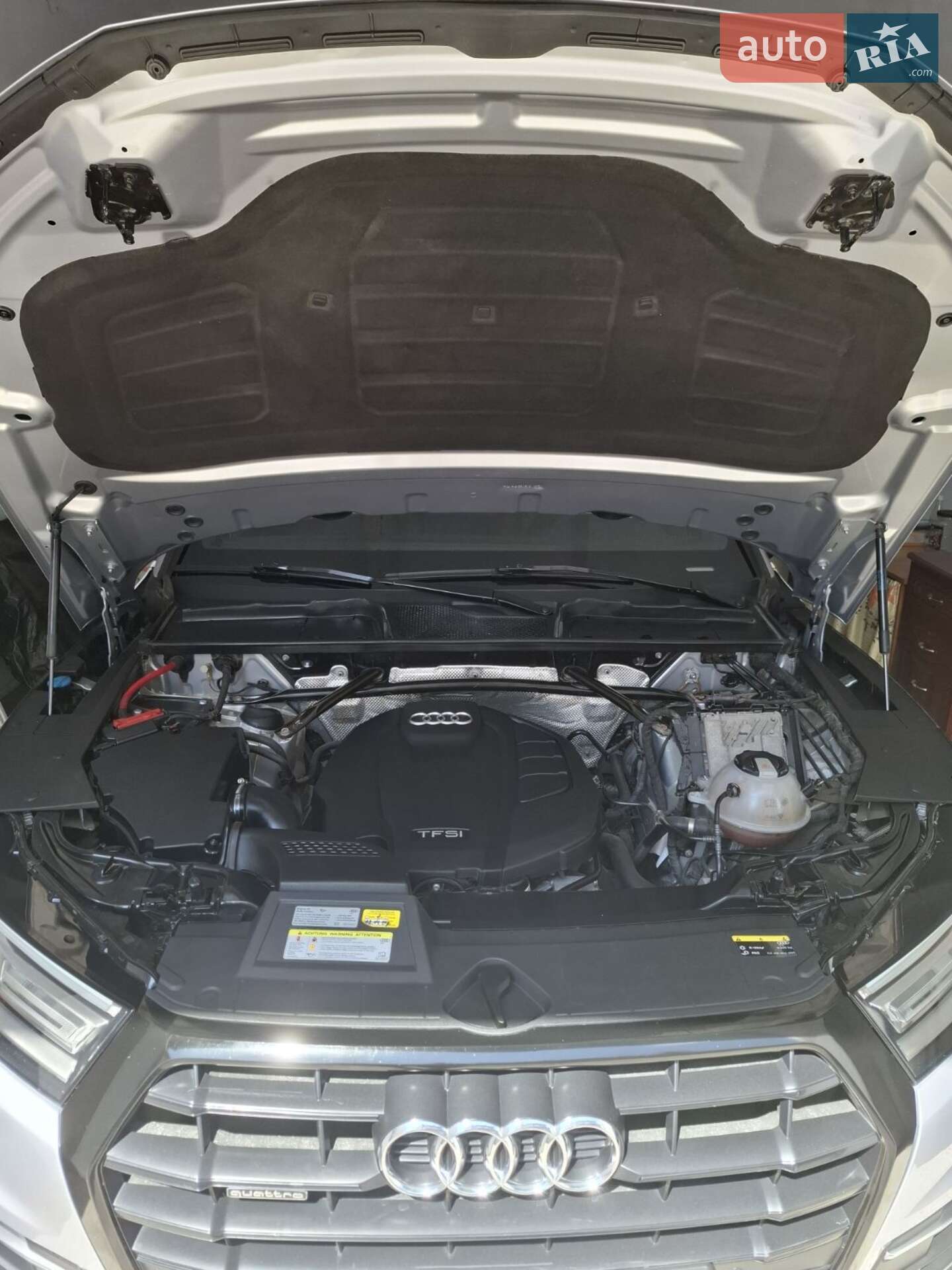 Audi Q5 2017 VIN WA1BNAFY7J2037088 фото оголошення 9 з 12