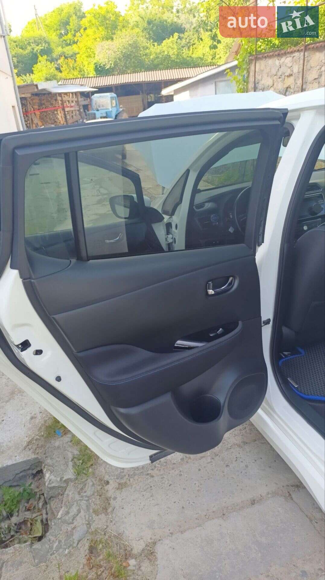 Nissan Leaf 2019 VIN SJNFAAZE1U0058961 фото оголошення 3 з 16