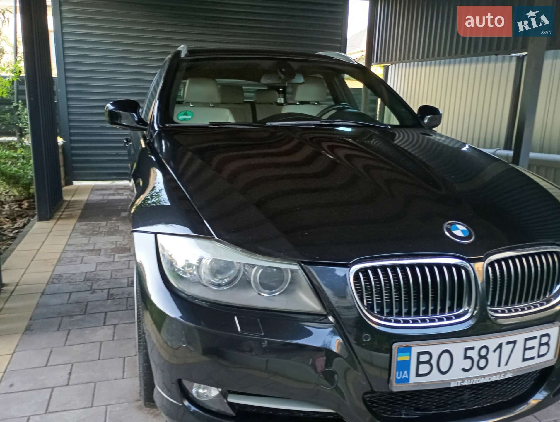 BMW 3 Series 2012 VIN WBAUY11060F208473 фото оголошення 2 з 12