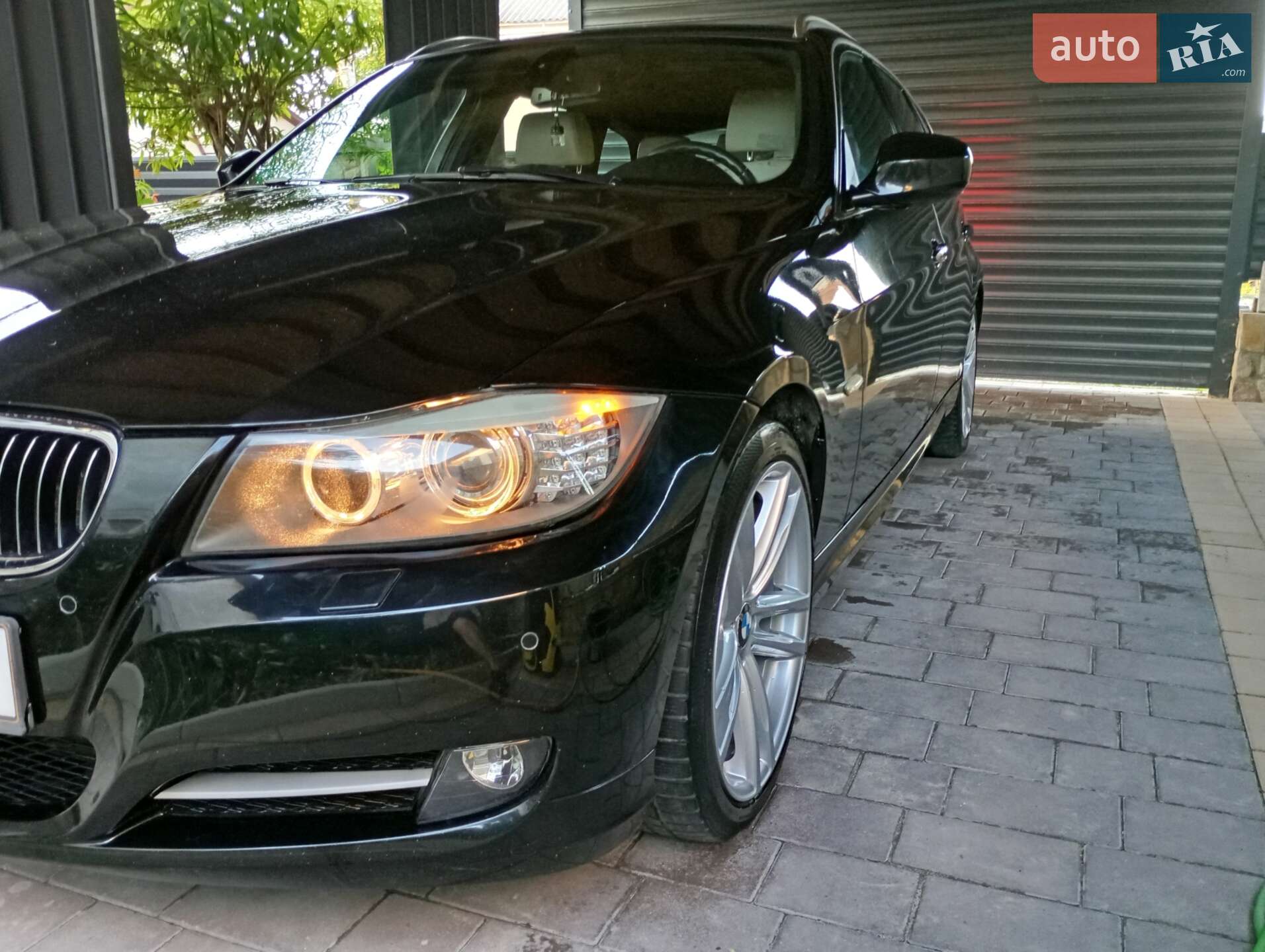 BMW 3 Series 2012 VIN WBAUY11060F208473 фото оголошення 4 з 12