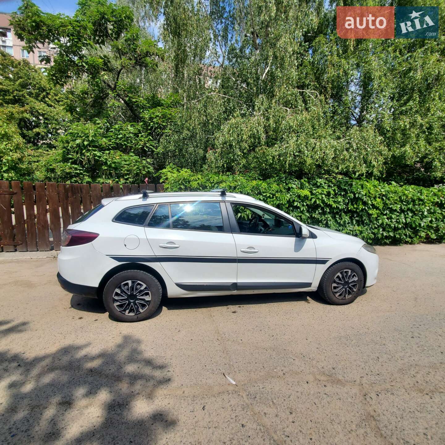 Renault Megane 2011 VIN VF1KZ1G0645646577 фото оголошення 6 з 7