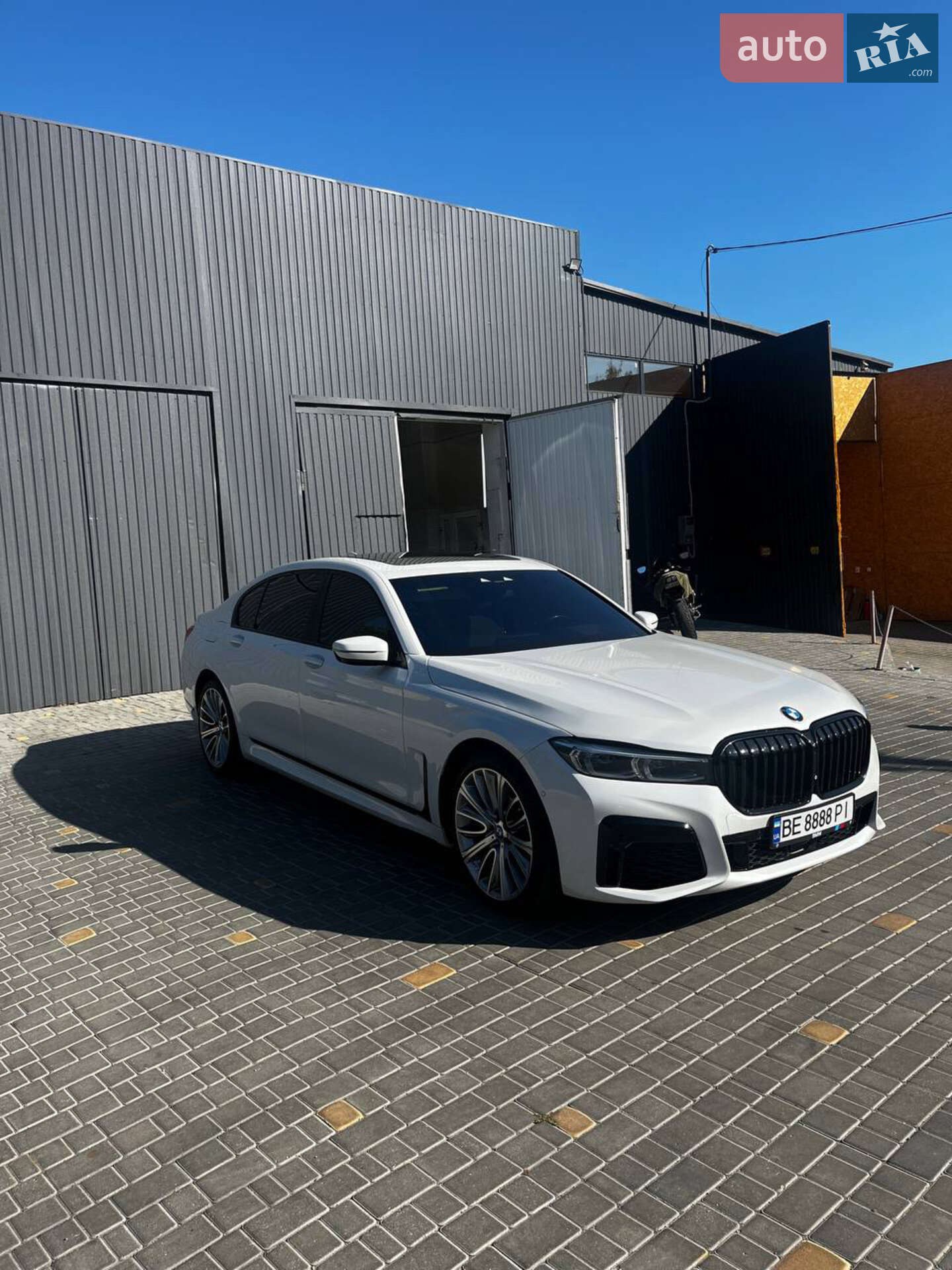 Bmw 750 Li 2015 VIN WBA7F2C53GG415196 фото оголошення 6 з 30