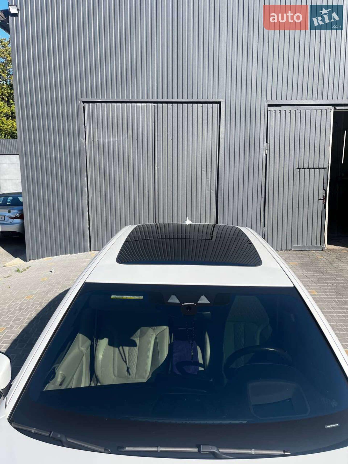 Bmw 750 Li 2015 VIN WBA7F2C53GG415196 фото оголошення 7 з 30
