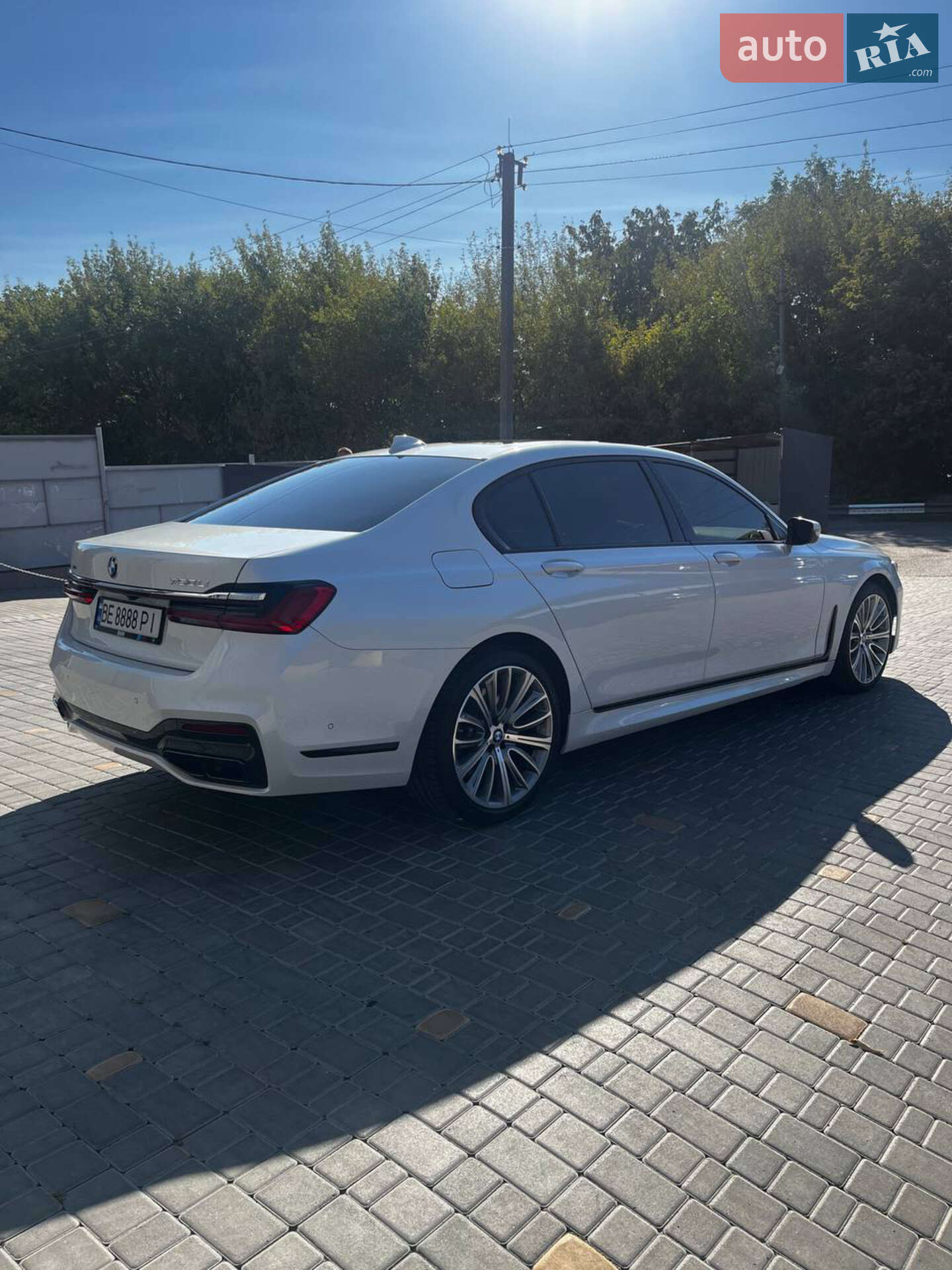 Bmw 750 Li 2015 VIN WBA7F2C53GG415196 фото оголошення 8 з 30