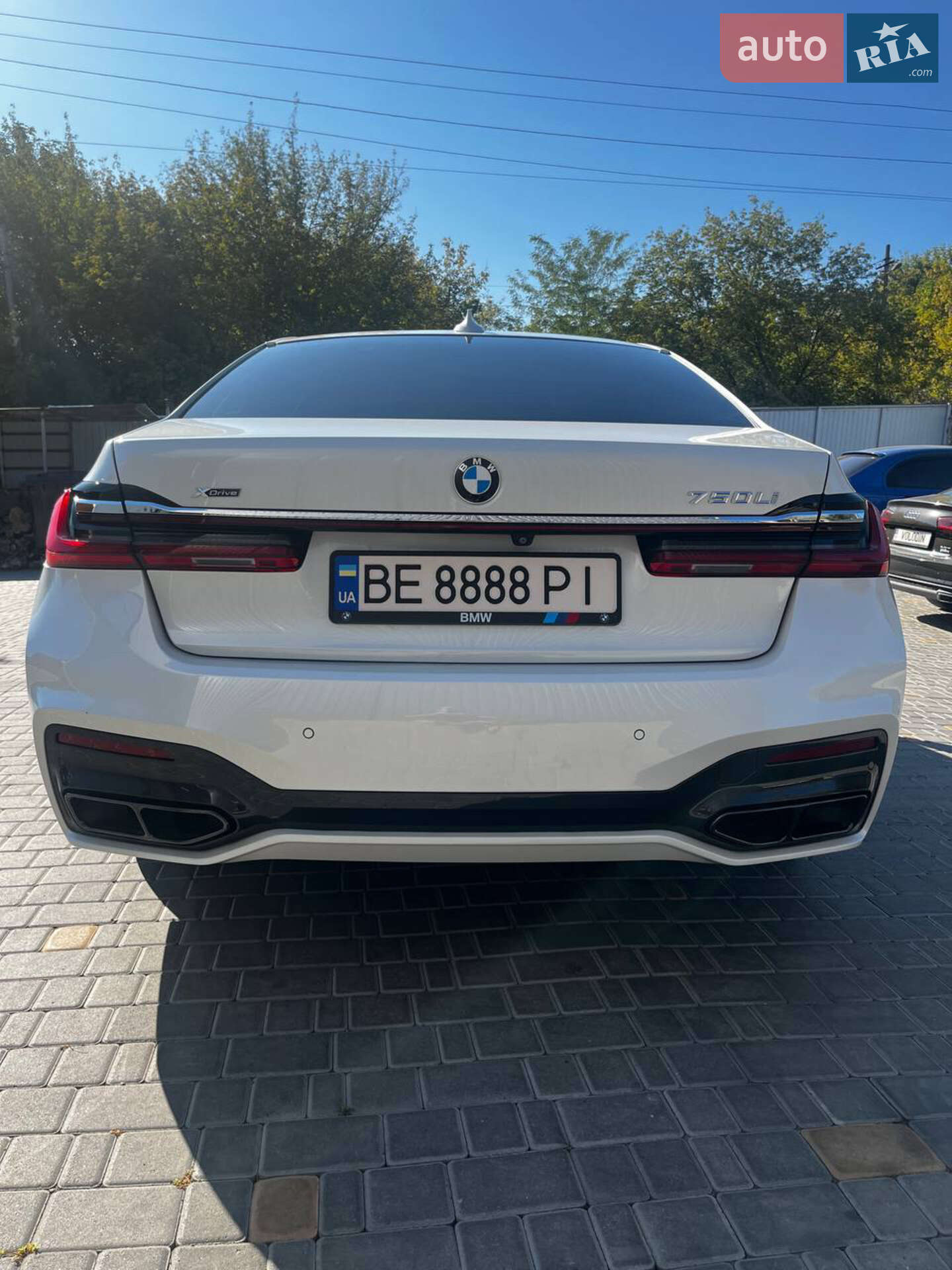 Bmw 750 Li 2015 VIN WBA7F2C53GG415196 фото оголошення 10 з 30
