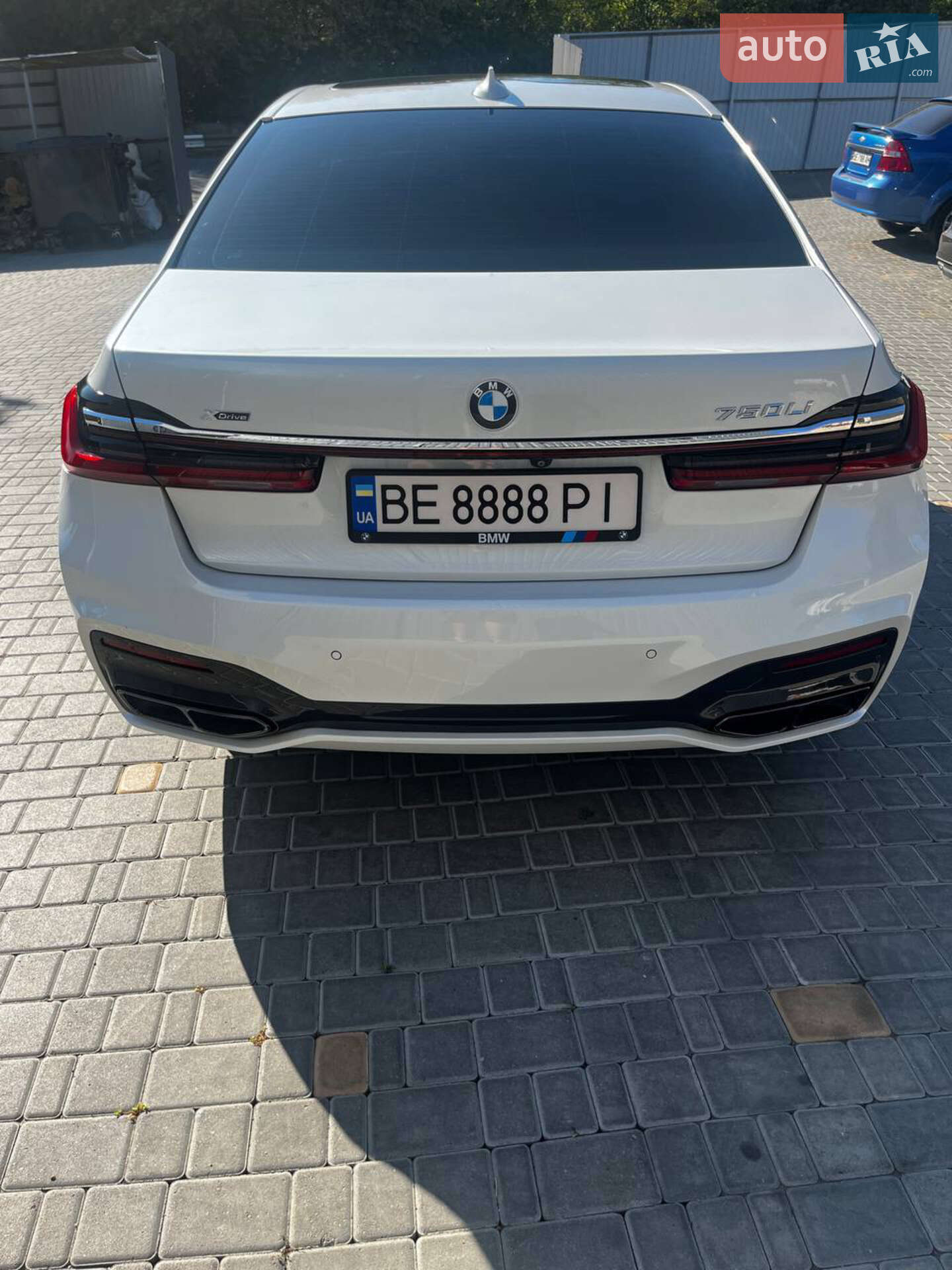 Bmw 750 Li 2015 VIN WBA7F2C53GG415196 фото оголошення 11 з 30