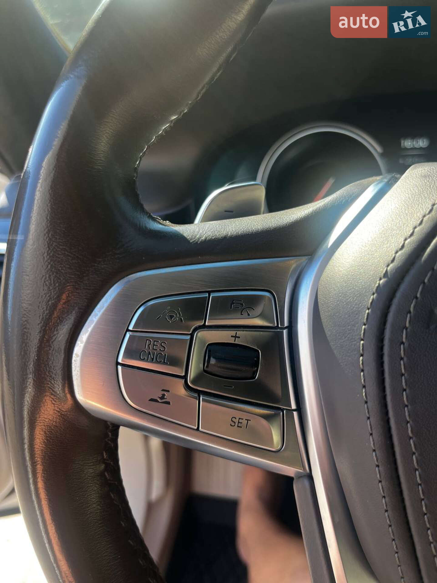 Bmw 750 Li 2015 VIN WBA7F2C53GG415196 фото оголошення 21 з 30