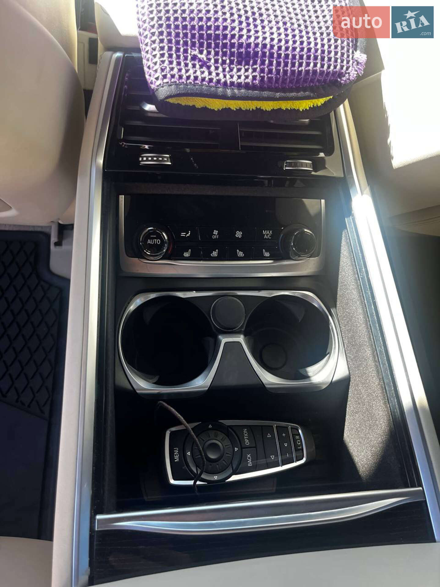 Bmw 750 Li 2015 VIN WBA7F2C53GG415196 фото оголошення 28 з 30