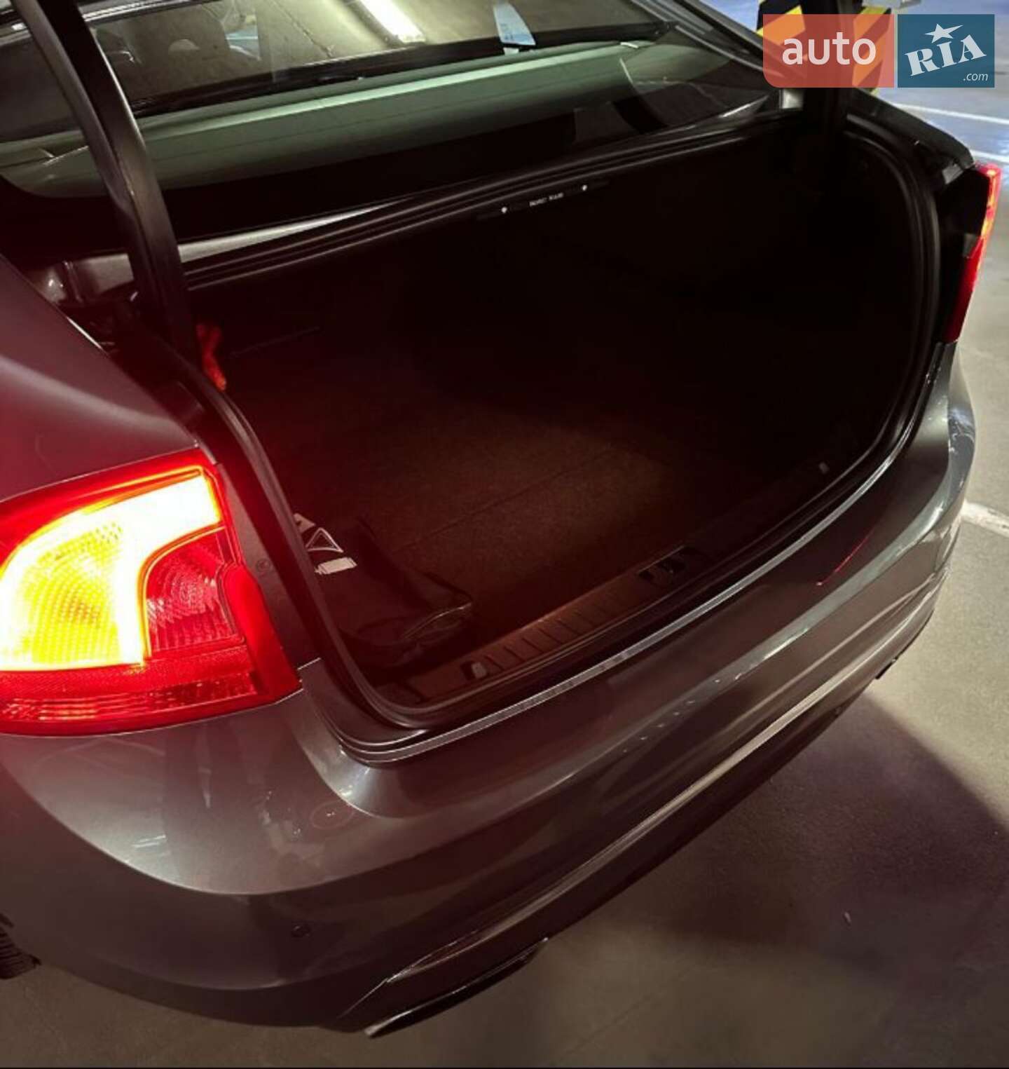 Volvo S60 2015 VIN LYV612TKXGB097513 фото оголошення 8 з 15