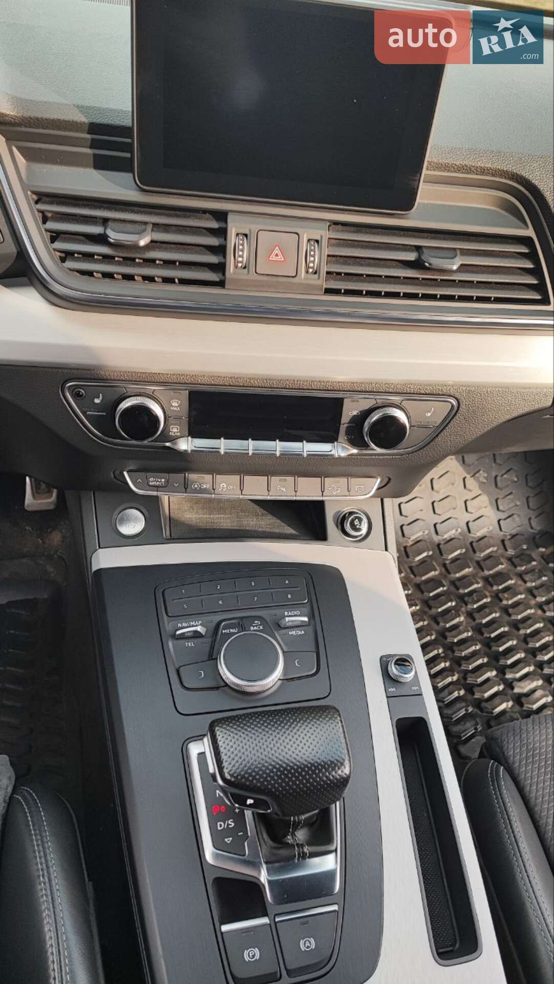 Audi Q5 2017 VIN WAUZZZFY4H2009294 фото оголошення 20 з 39